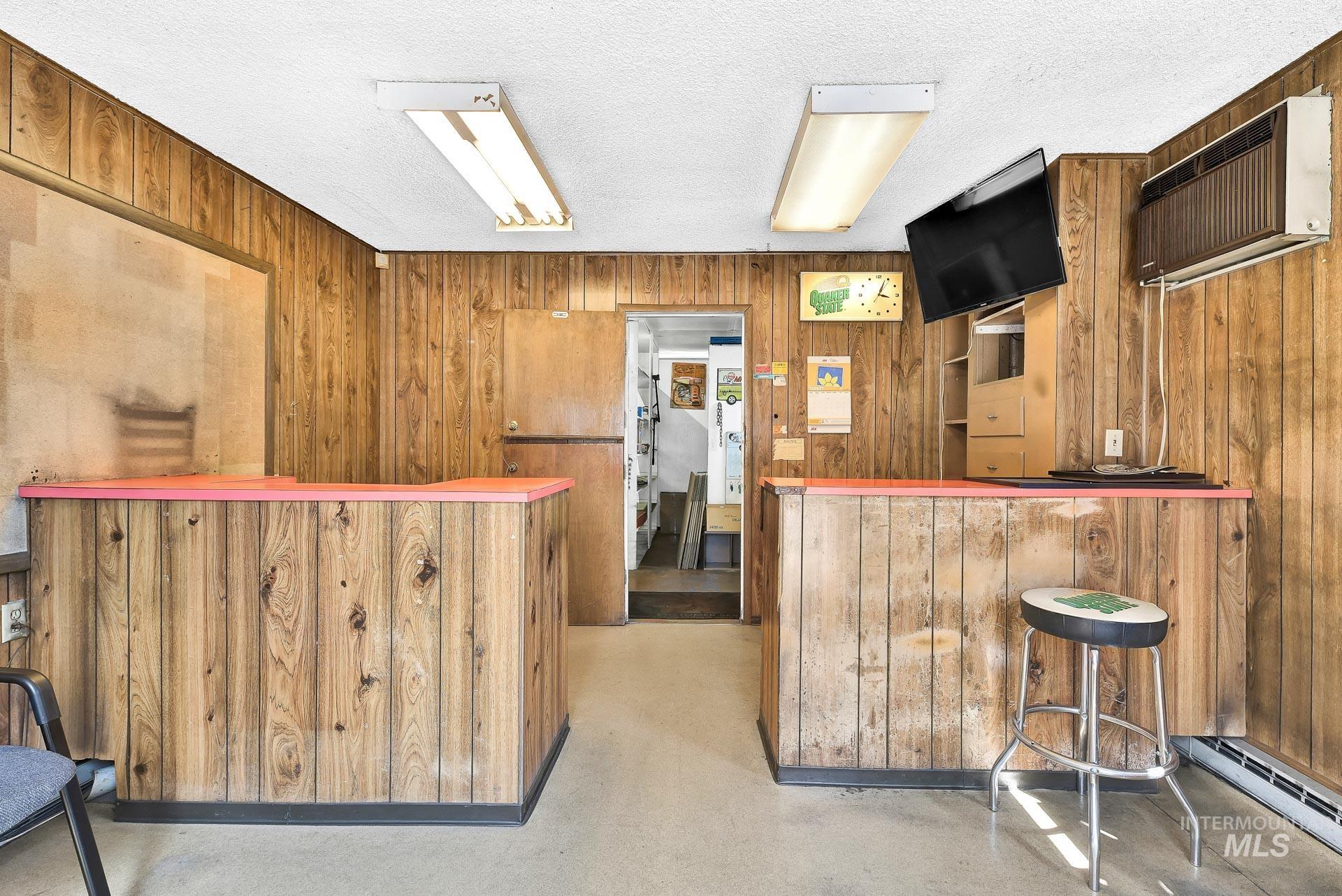 30 S Latah, Boise, Idaho 83705, Business/Commercial For Sale, Price $1,515,000, 98959417