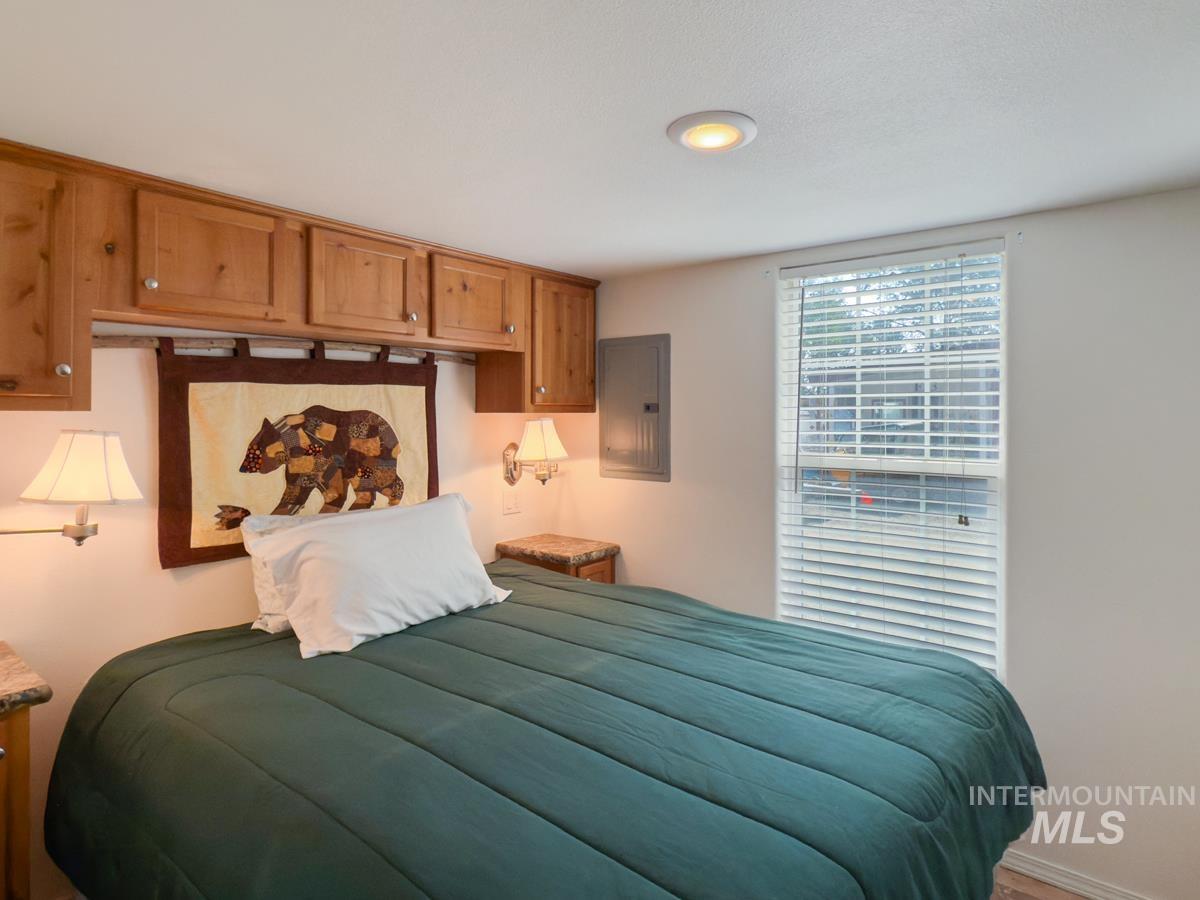 30 F Street, Cascade, Idaho 83611, 1 Bedroom, 0.5 Bathroom, Residential For Sale, Price $199,000, 98959439