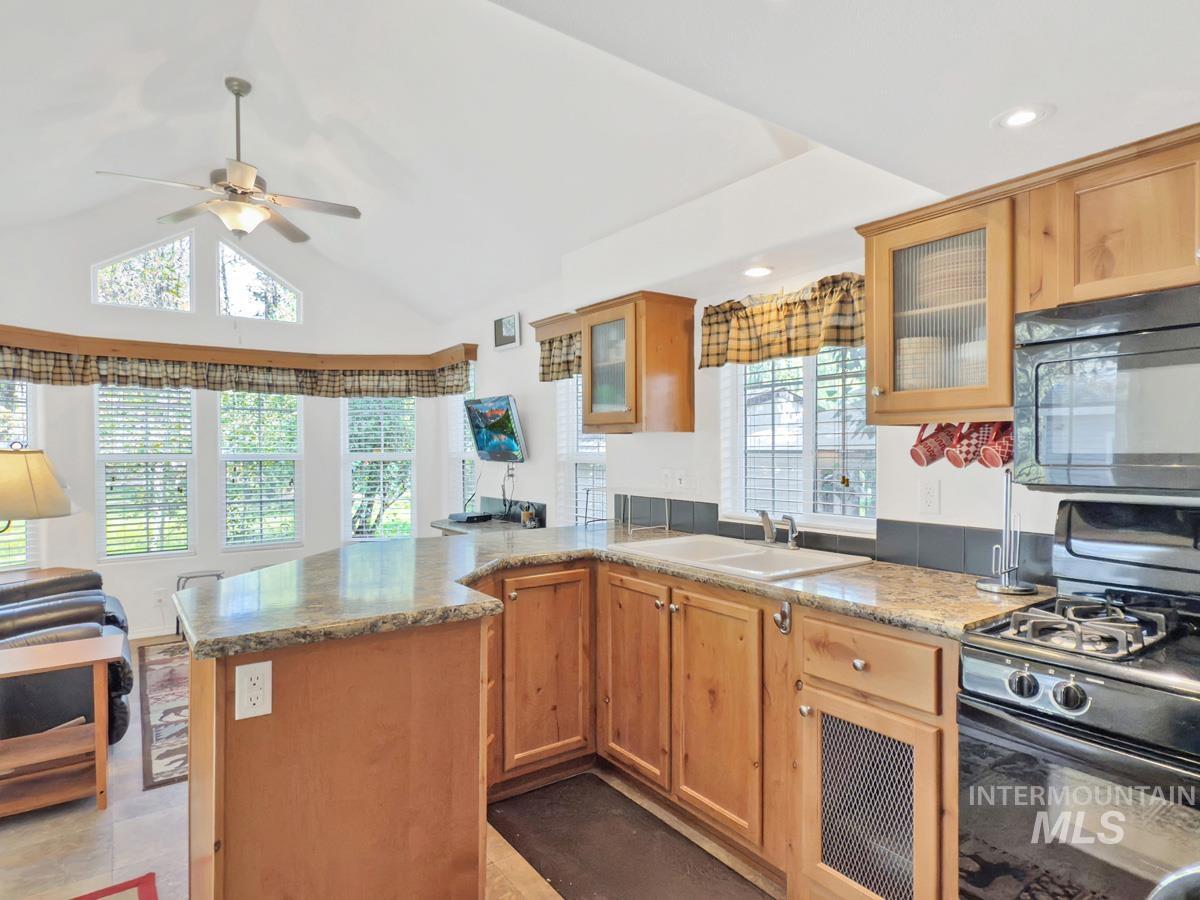 30 F Street, Cascade, Idaho 83611, 1 Bedroom, 0.5 Bathroom, Residential For Sale, Price $199,000, 98959439