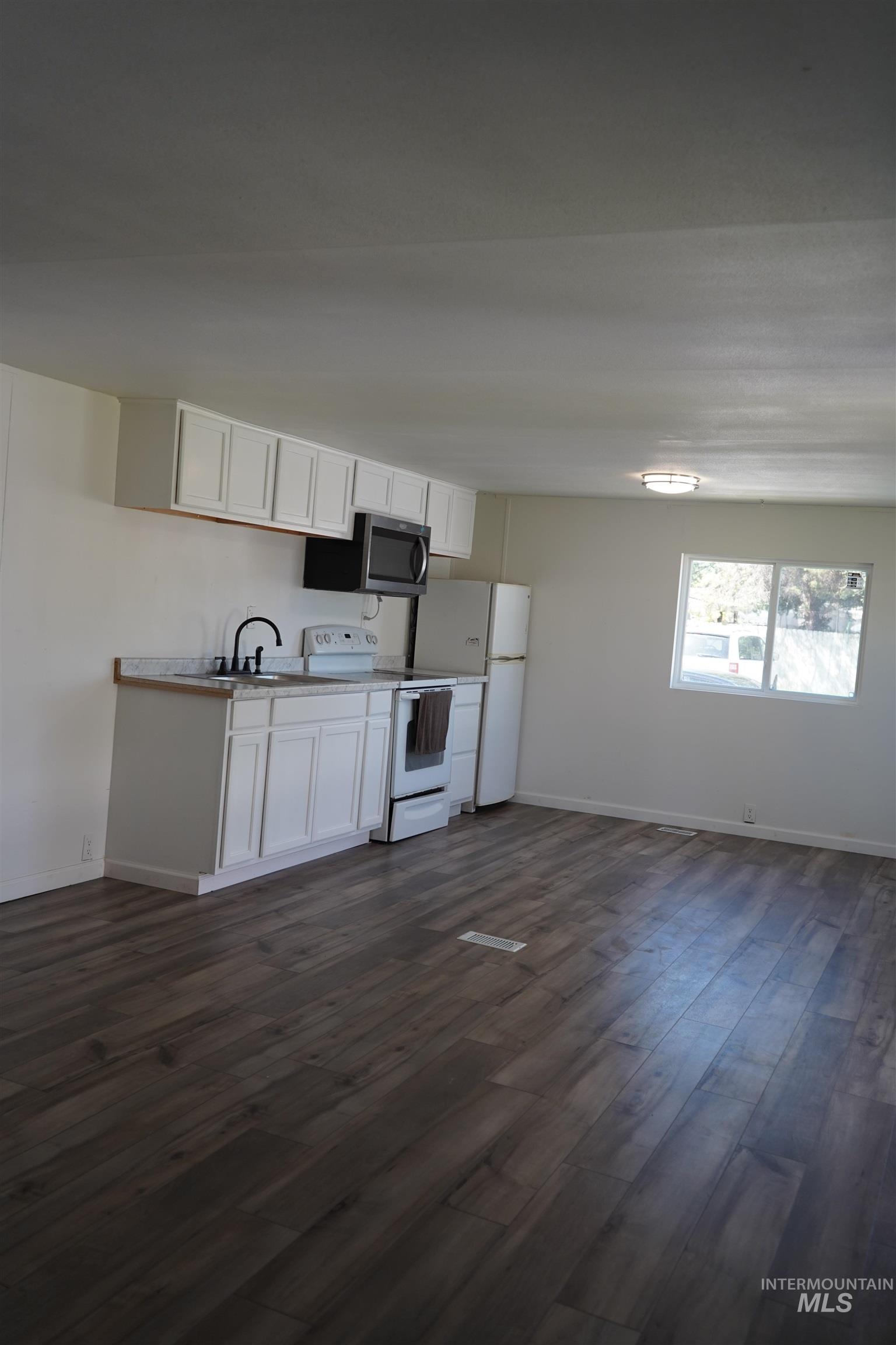5015 E Ustick Rd, Caldwell, Idaho 83605, 3 Bedrooms, 1 Bathroom, Residential For Sale, Price $135,000, 98959682