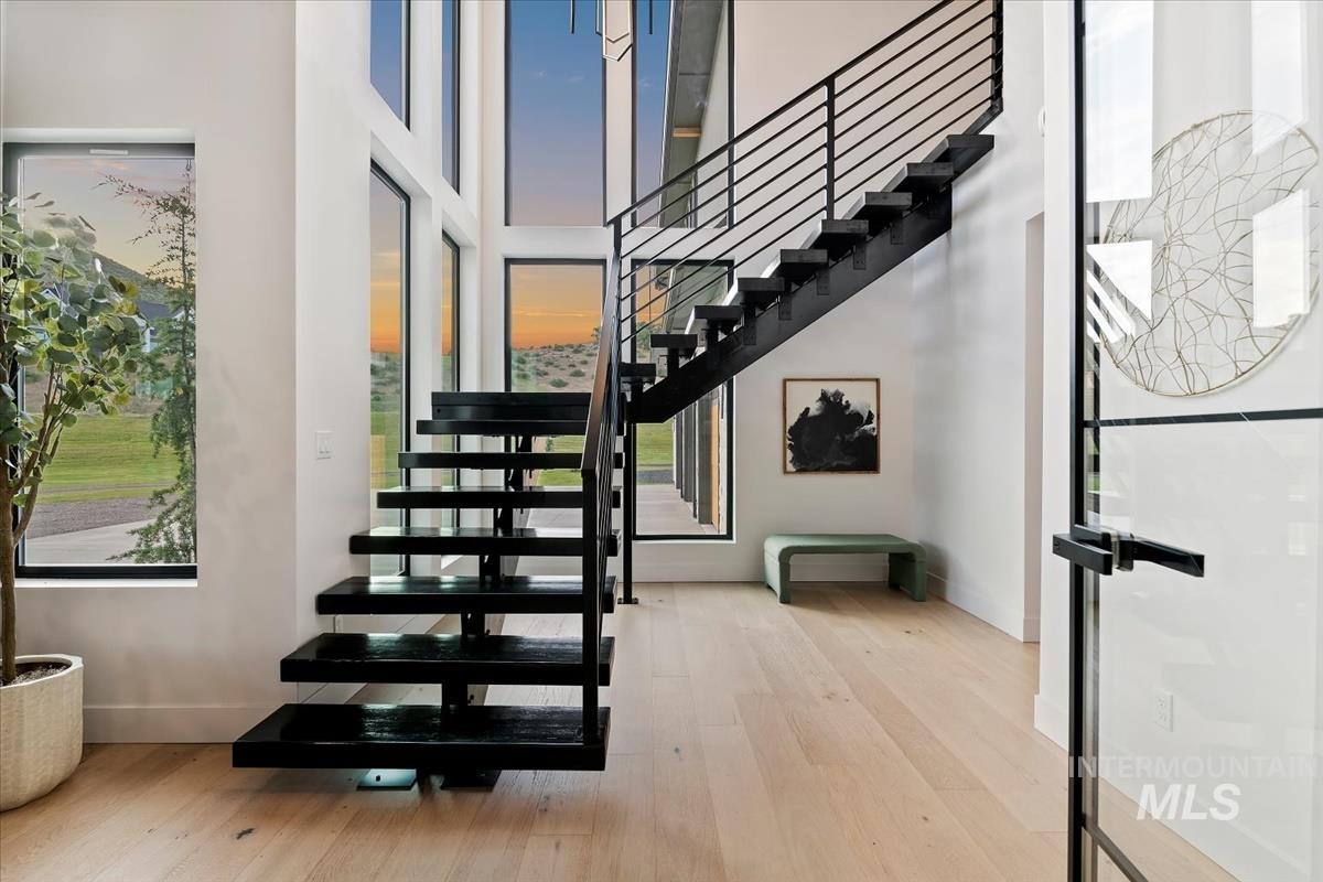 6162 N High Valley Way, Boise, Idaho 83714-5546, 4 Bedrooms, 5 Bathrooms, Residential For Sale, Price $2,999,900, 98959707