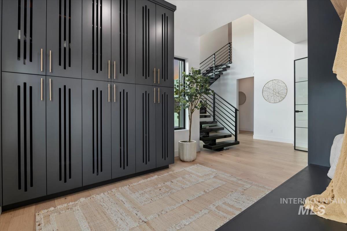 6162 N High Valley Way, Boise, Idaho 83714-5546, 4 Bedrooms, 5 Bathrooms, Residential For Sale, Price $2,999,900, 98959707