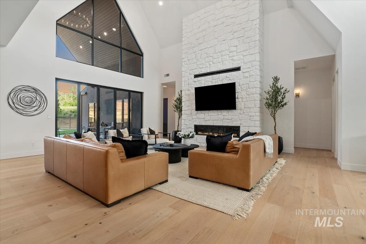 6162 N High Valley Way, Boise, Idaho 83714-5546, 4 Bedrooms, 5 Bathrooms, Residential For Sale, Price $2,999,900, 98959707