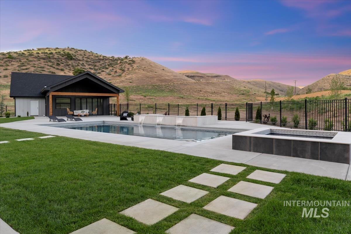 6162 N High Valley Way, Boise, Idaho 83714-5546, 4 Bedrooms, 5 Bathrooms, Residential For Sale, Price $2,999,900, 98959707