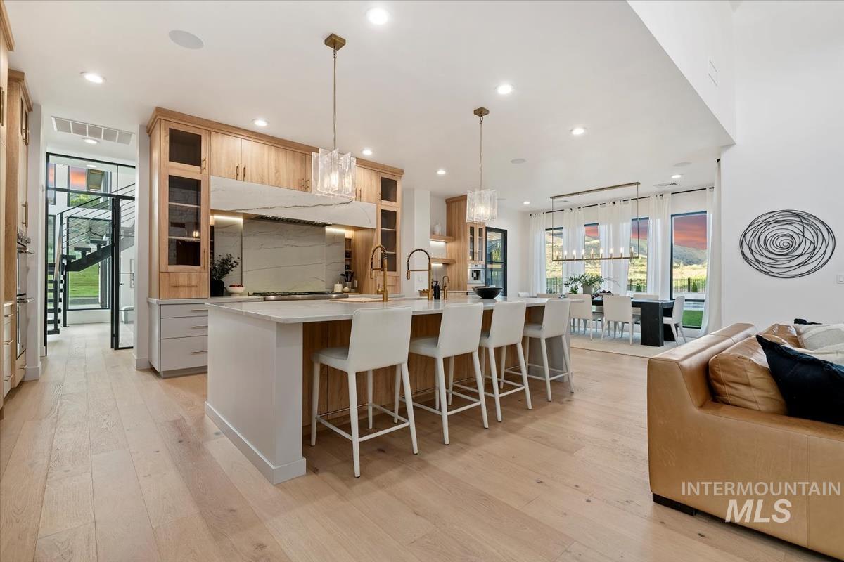 6162 N High Valley Way, Boise, Idaho 83714-5546, 4 Bedrooms, 5 Bathrooms, Residential For Sale, Price $2,999,900, 98959707