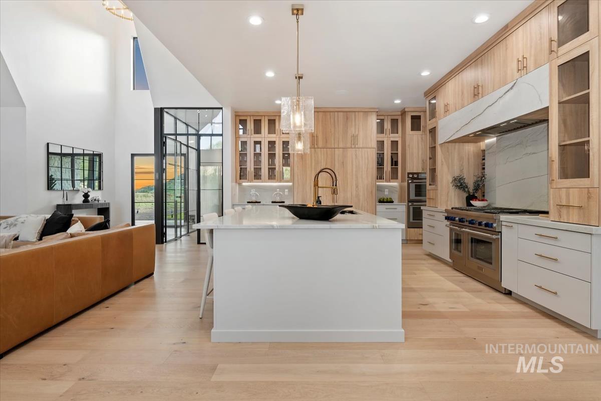 6162 N High Valley Way, Boise, Idaho 83714-5546, 4 Bedrooms, 5 Bathrooms, Residential For Sale, Price $2,999,900, 98959707