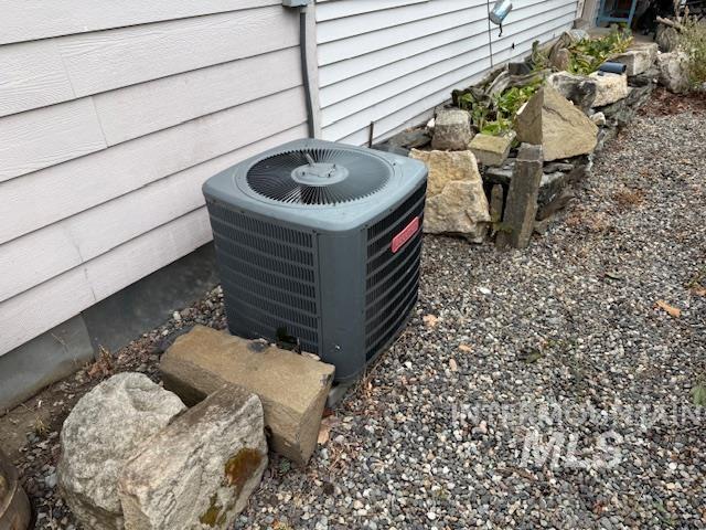 Exterior view of a cooling unit