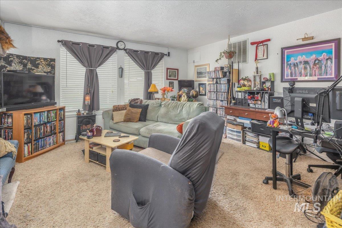 4530 W Tabitha St, Boise, Idaho 83706, 2 Bedrooms, 1 Bathroom, Residential Income For Sale, Price $599,990, 98959826