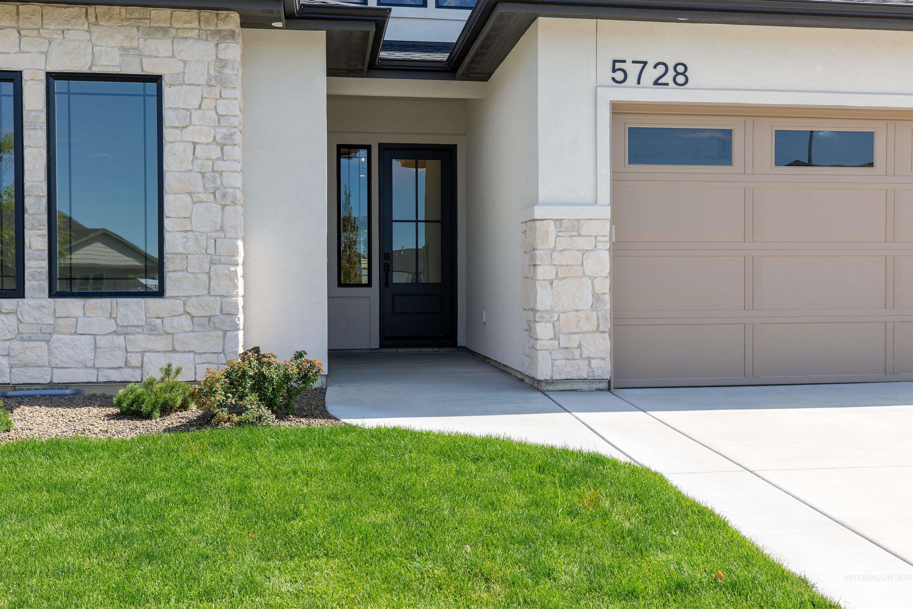 5728 S Keyport Way, Meridian, Idaho 83642, 4 Bedrooms, 3 Bathrooms, Residential For Sale, Price $868,800, 98959958