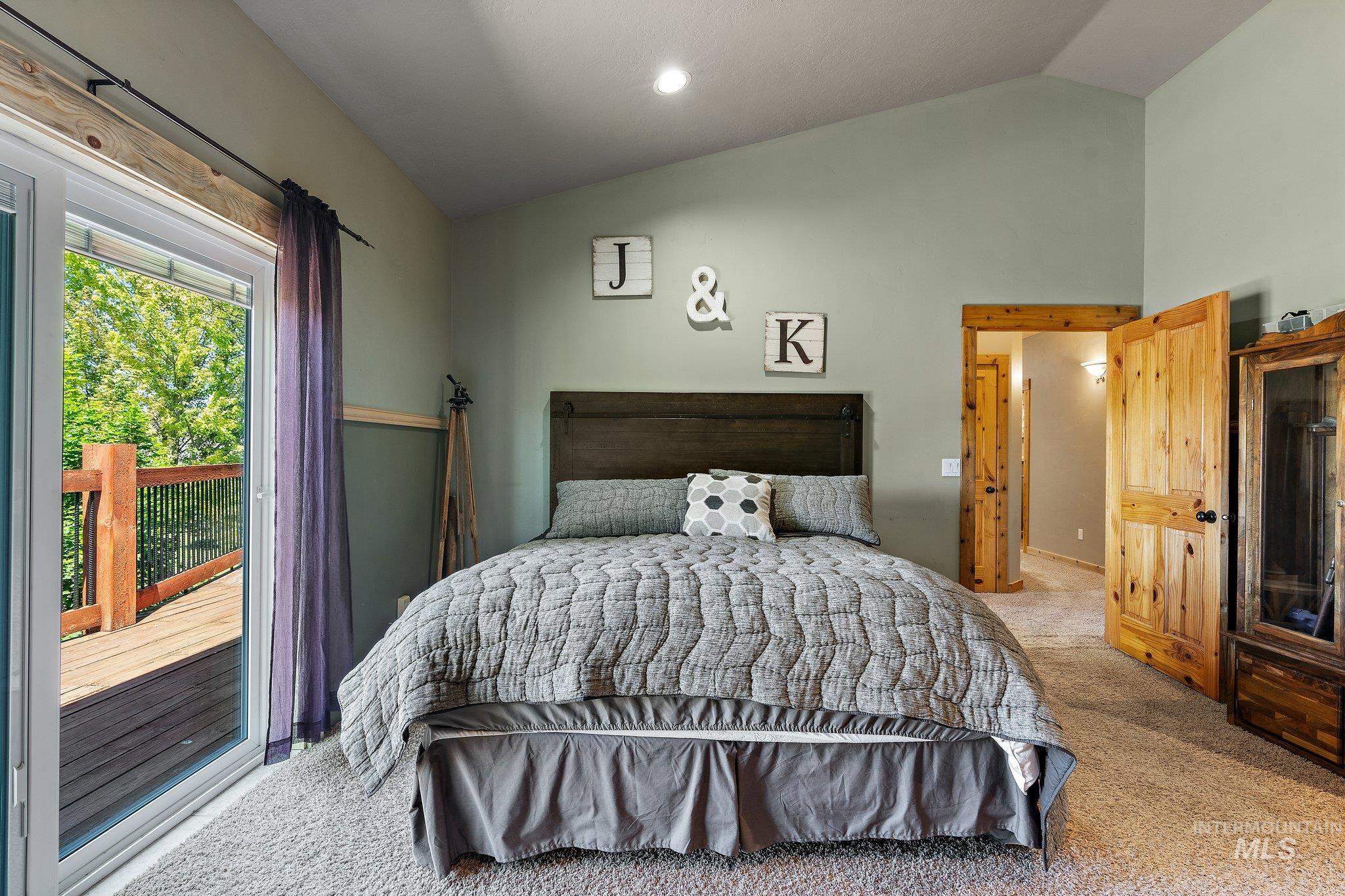 11714 Chukar Ridge Lane, Horseshoe Bend, Idaho 83629, 4 Bedrooms, 3 Bathrooms, Residential For Sale, Price $898,800, 98960011