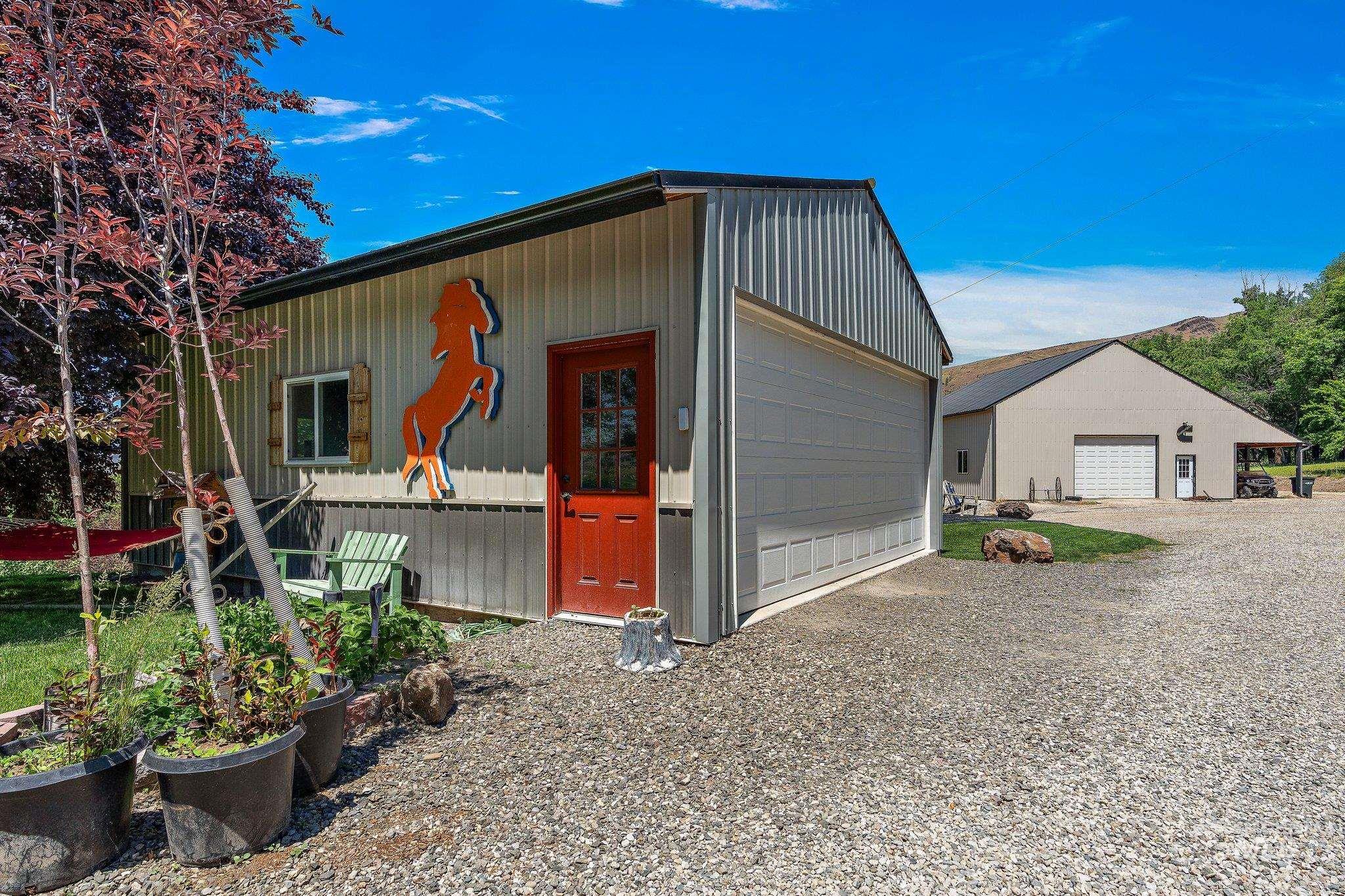 11714 Chukar Ridge Lane, Horseshoe Bend, Idaho 83629, 4 Bedrooms, 3 Bathrooms, Residential For Sale, Price $898,800, 98960011
