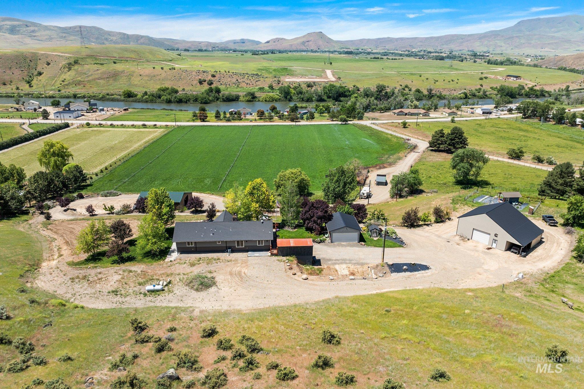 11714 Chukar Ridge Lane, Horseshoe Bend, Idaho 83629, 4 Bedrooms, 3 Bathrooms, Residential For Sale, Price $898,800, 98960011