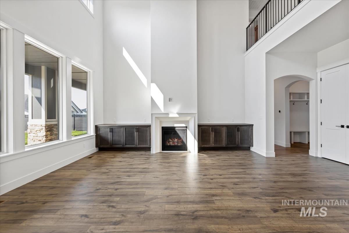 7669 W Lookout View St, Meridian, Idaho 83646, 5 Bedrooms, 4.5 Bathrooms, Residential For Sale, Price $1,100,000, 98960014
