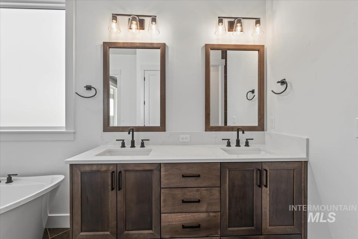 7669 W Lookout View St, Meridian, Idaho 83646, 5 Bedrooms, 4.5 Bathrooms, Residential For Sale, Price $1,100,000, 98960014