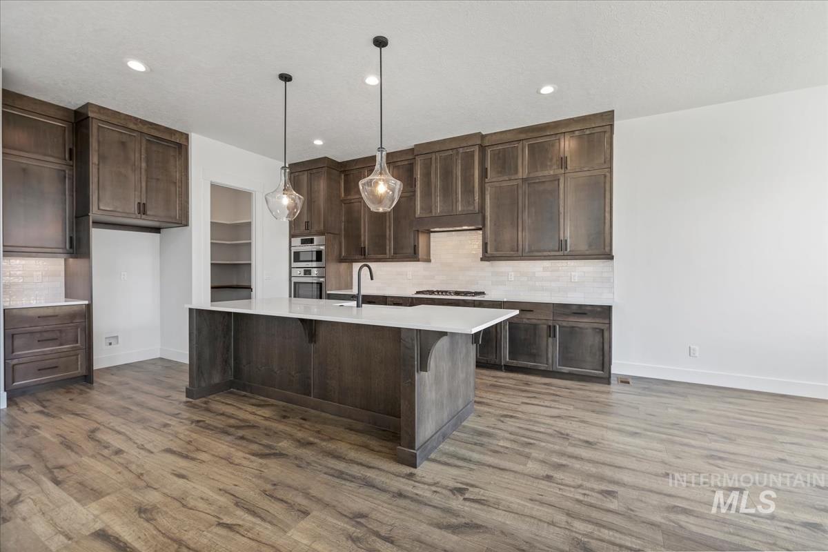 7669 W Lookout View St, Meridian, Idaho 83646, 5 Bedrooms, 4.5 Bathrooms, Residential For Sale, Price $1,100,000, 98960014