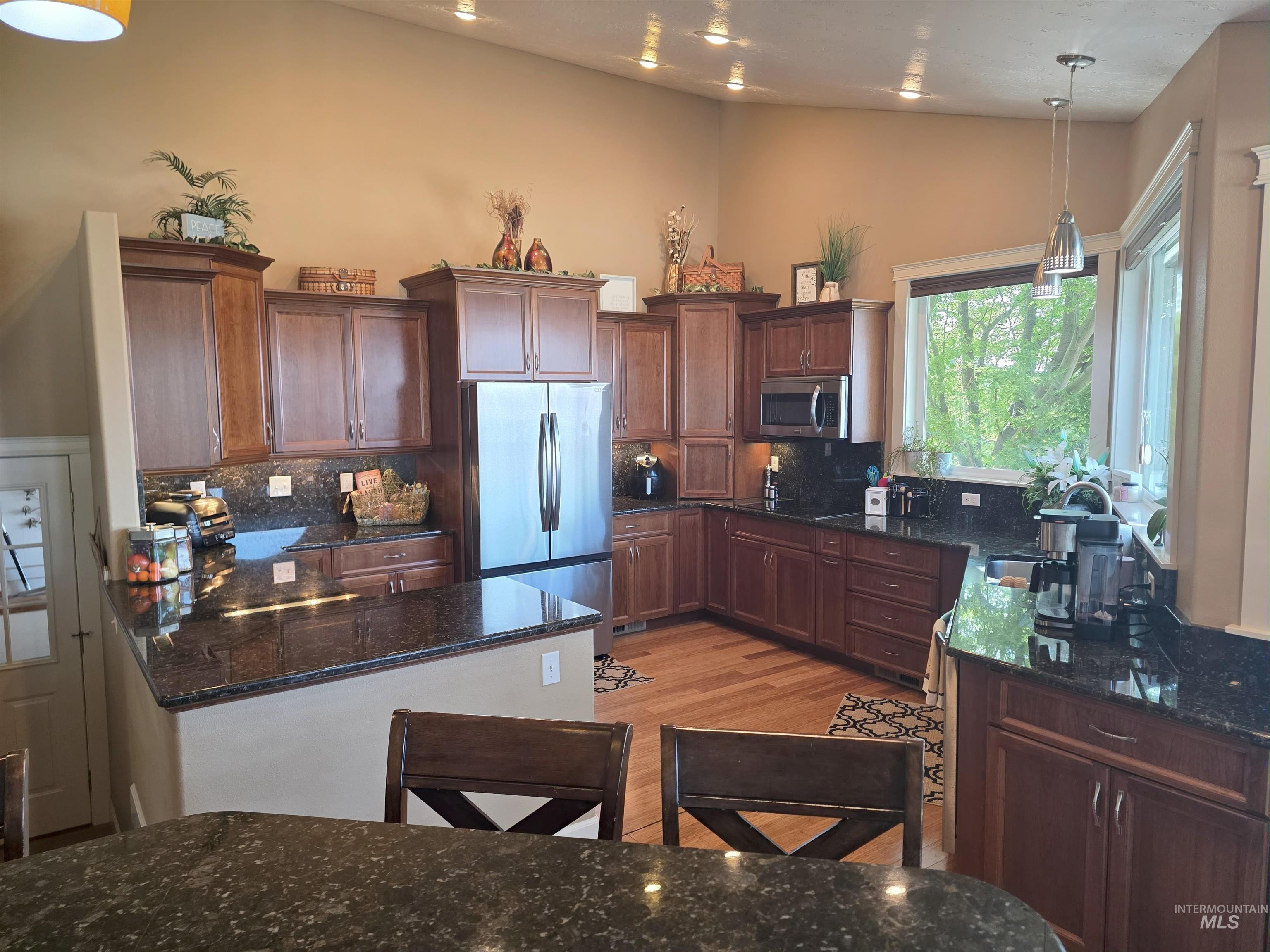 2953 Riverview Terrace, Lewiston, Idaho 83501, 4 Bedrooms, 4 Bathrooms, Residential For Sale, Price $749,000, 98960019