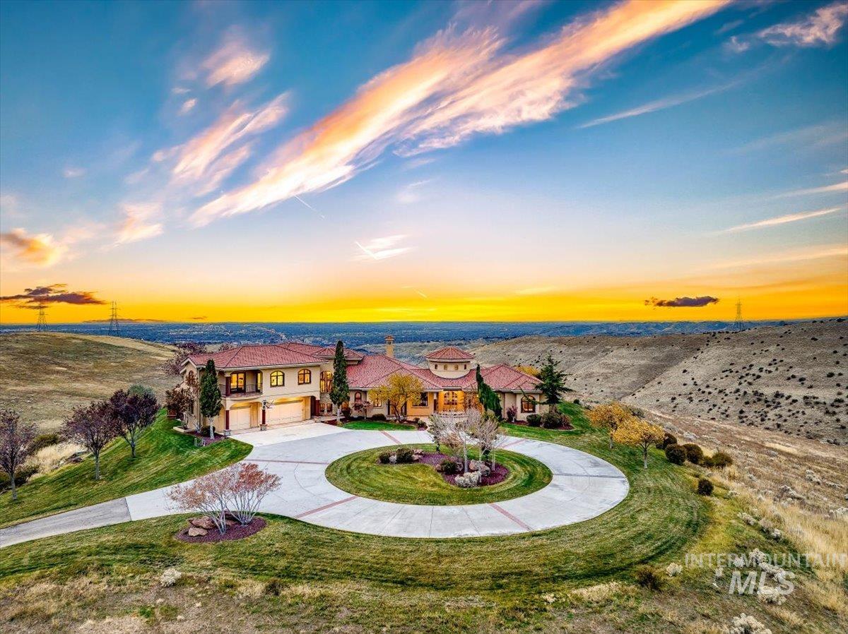 4800 E Wild Horse Lane, Boise, Idaho 83712, 5 Bedrooms, 3.5 Bathrooms, Residential Income For Rent, Price $2,500,000, 98960029