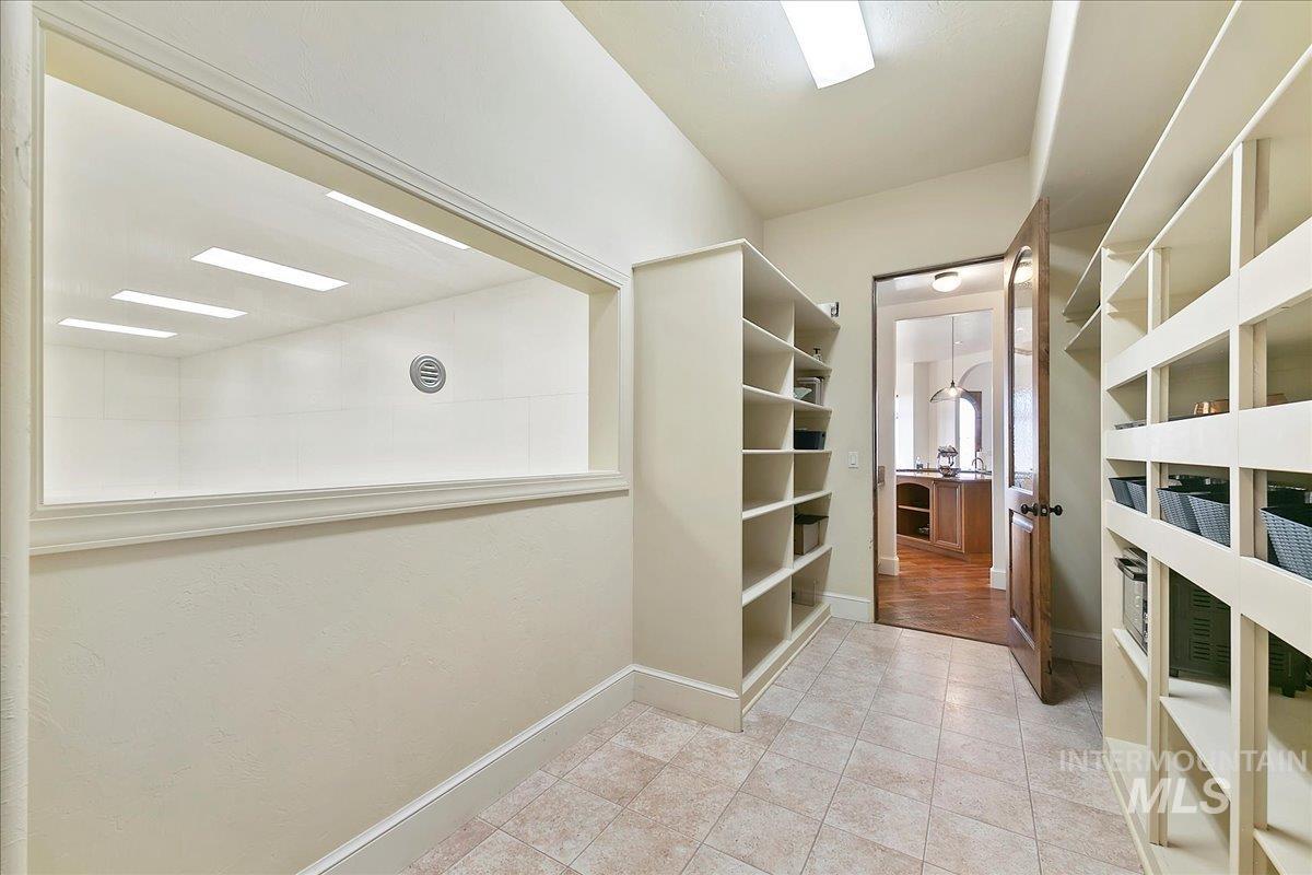 4800 E Wild Horse Lane, Boise, Idaho 83712, 5 Bedrooms, 3.5 Bathrooms, Residential Income For Rent, Price $2,500,000, 98960029