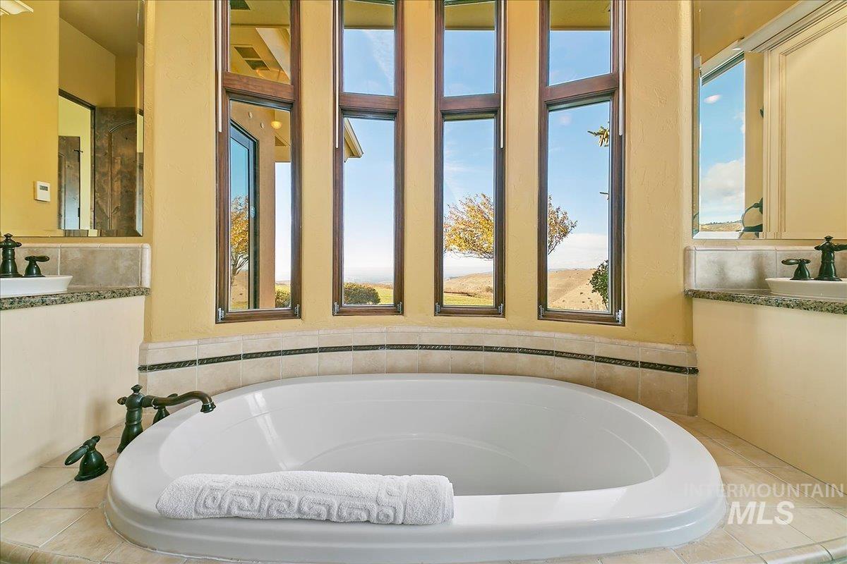 4800 E Wild Horse Lane, Boise, Idaho 83712, 5 Bedrooms, 3.5 Bathrooms, Residential Income For Rent, Price $2,500,000, 98960029