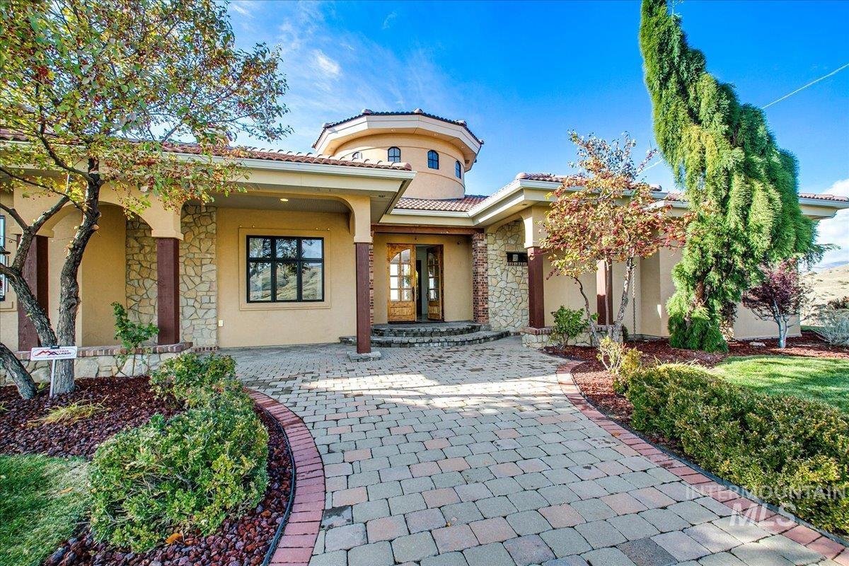 4800 E Wild Horse Lane, Boise, Idaho 83712, 5 Bedrooms, 3.5 Bathrooms, Residential Income For Rent, Price $2,500,000, 98960029