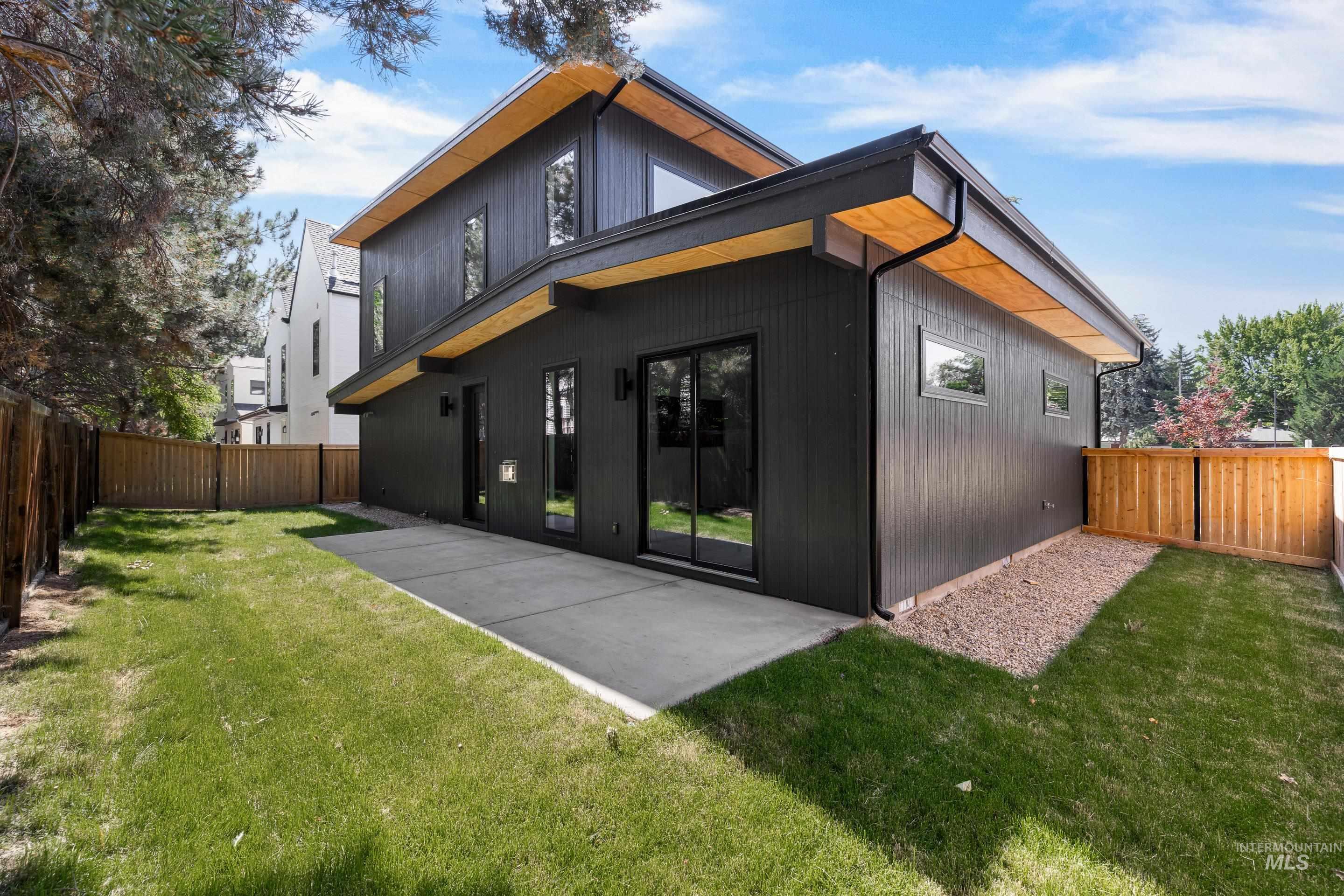 5142 W Promise Ln, Boise, Idaho 83703, 3 Bedrooms, 2.5 Bathrooms, Residential For Sale, Price $688,000, 98960030