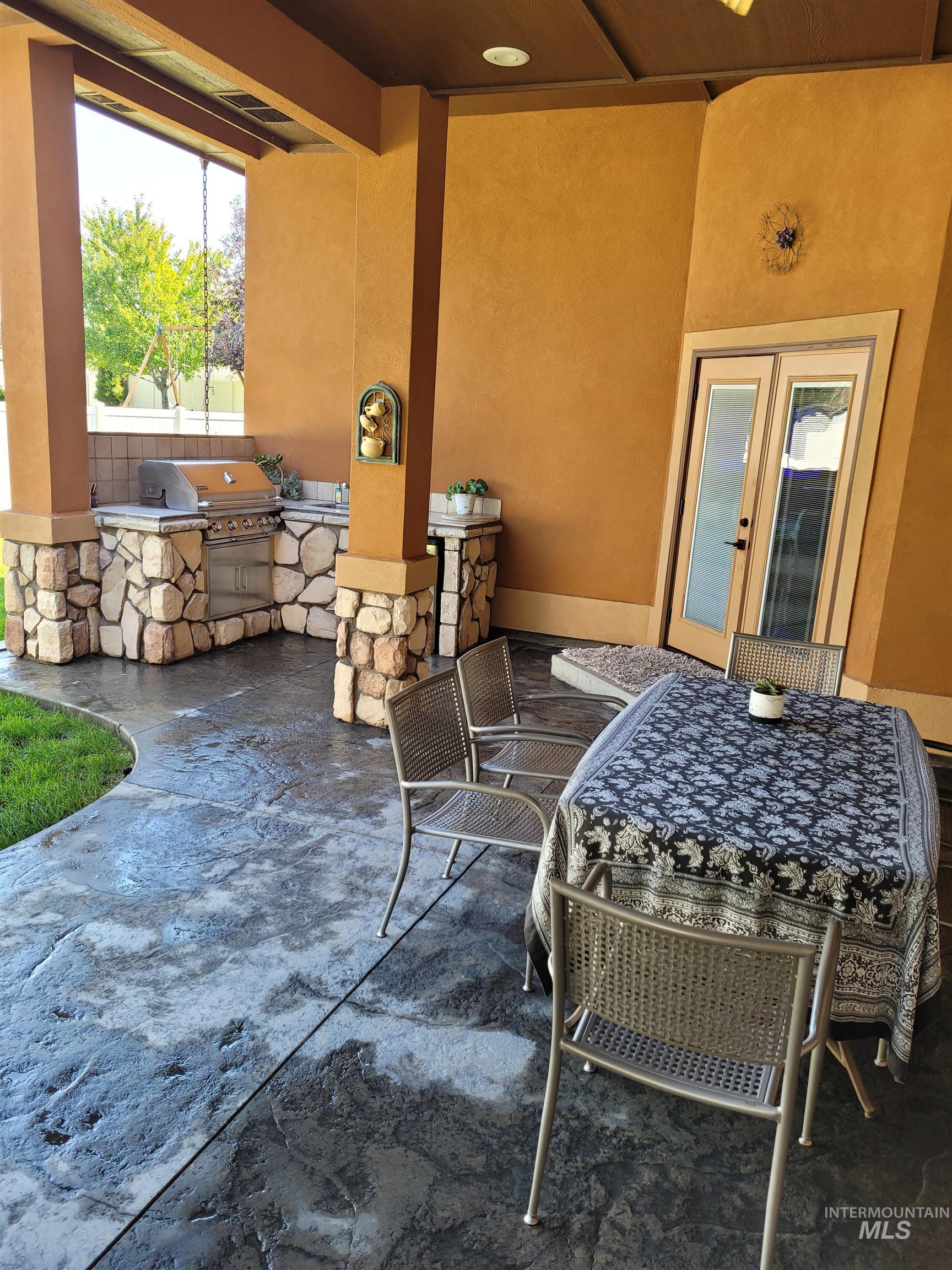 3938 S Tavistock Pl, Meridian, Idaho 83642-9016, 4 Bedrooms, 4.5 Bathrooms, Residential For Sale, Price $1,199,000, 98960035