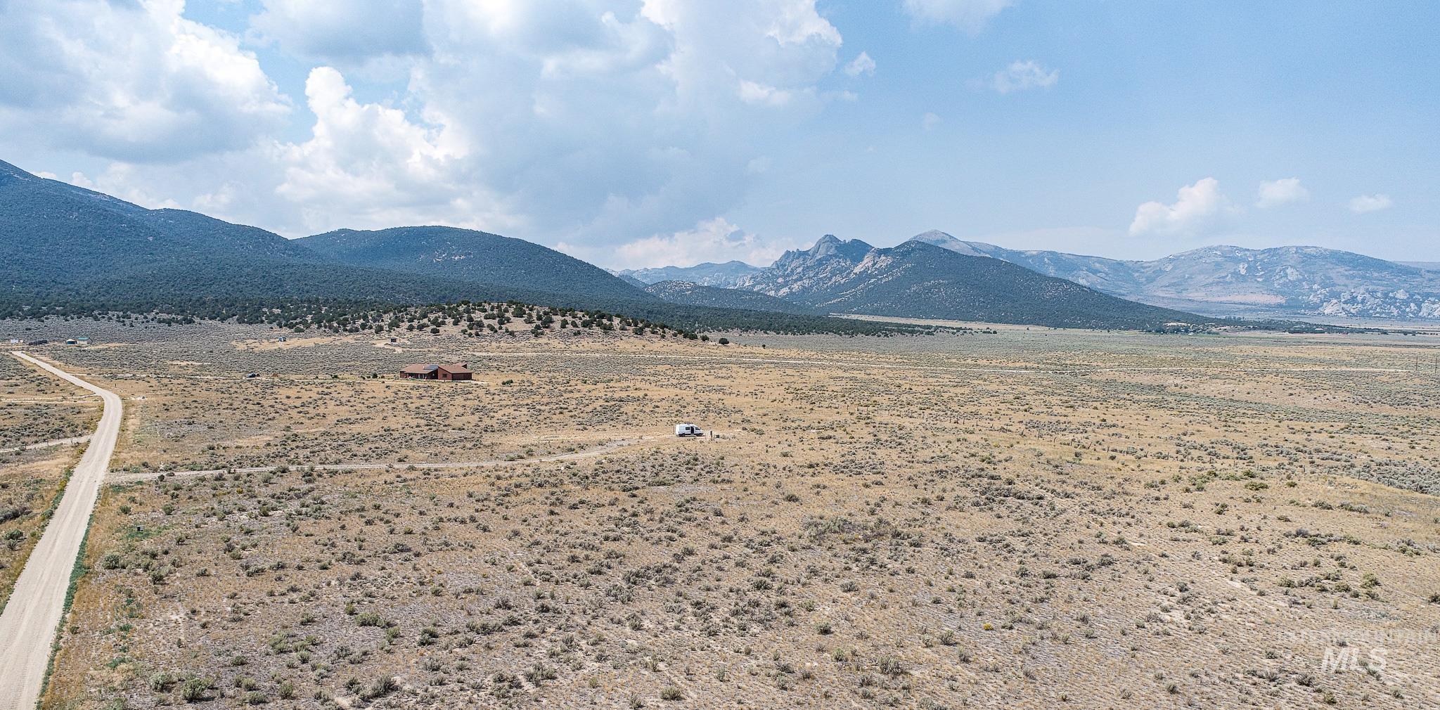 Mountain view with rural landscape and a desert landscape