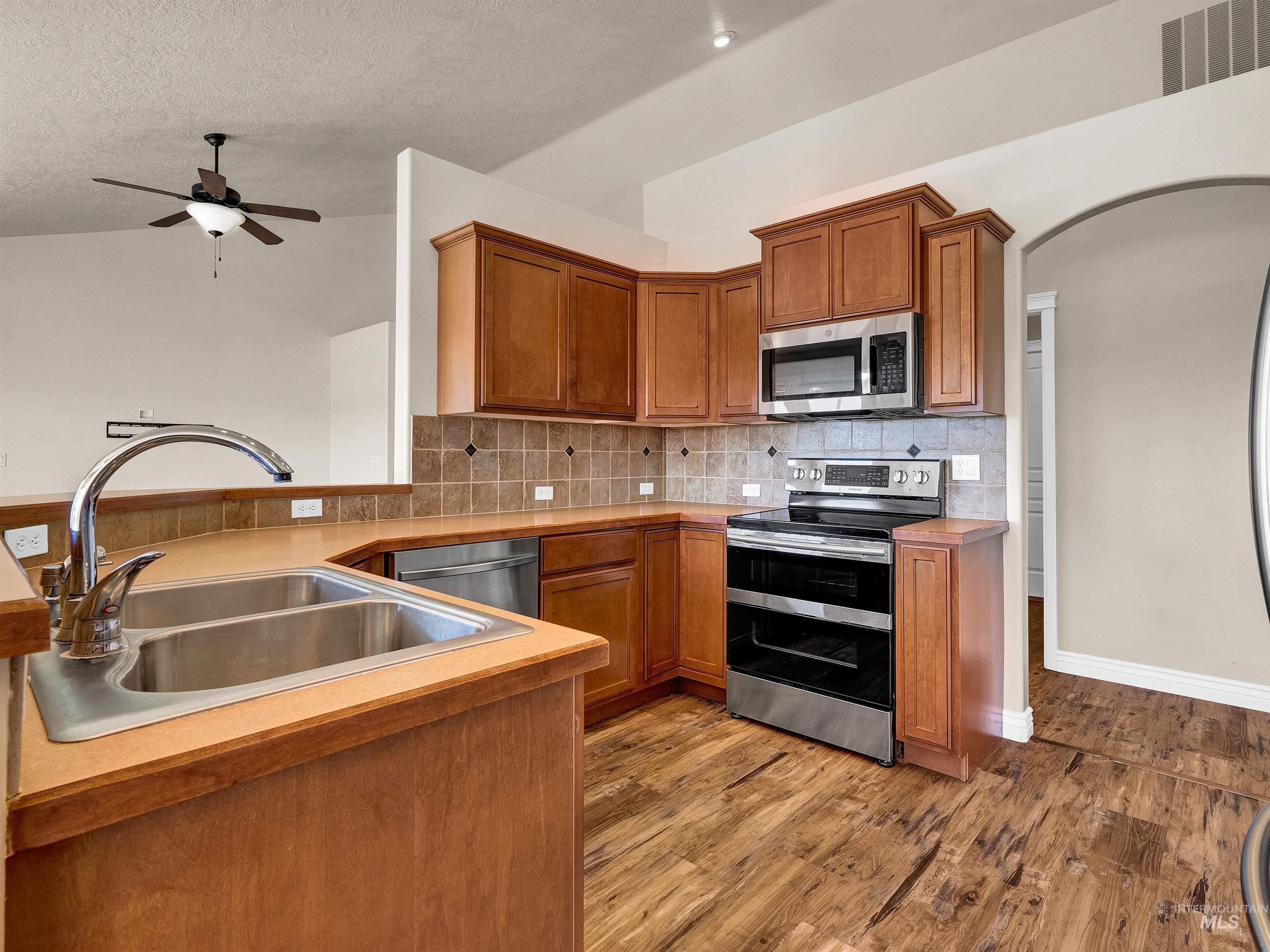 9303 W Stirrup Drive, Boise, Idaho 83709, 4 Bedrooms, 2.5 Bathrooms, Residential For Sale, Price $594,900, 98960066