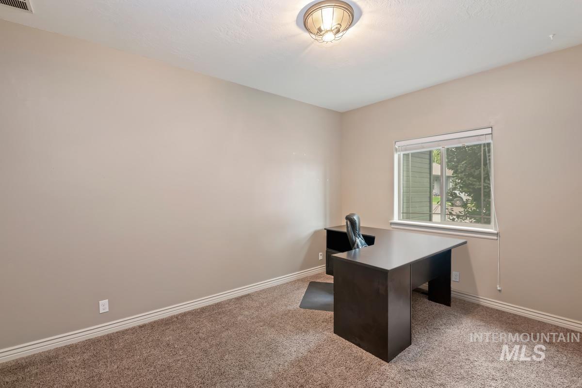 2138 Bishop Ave, Fruitland, Idaho 83619, 3 Bedrooms, 2 Bathrooms, Residential For Sale, Price $410,000, 98960081