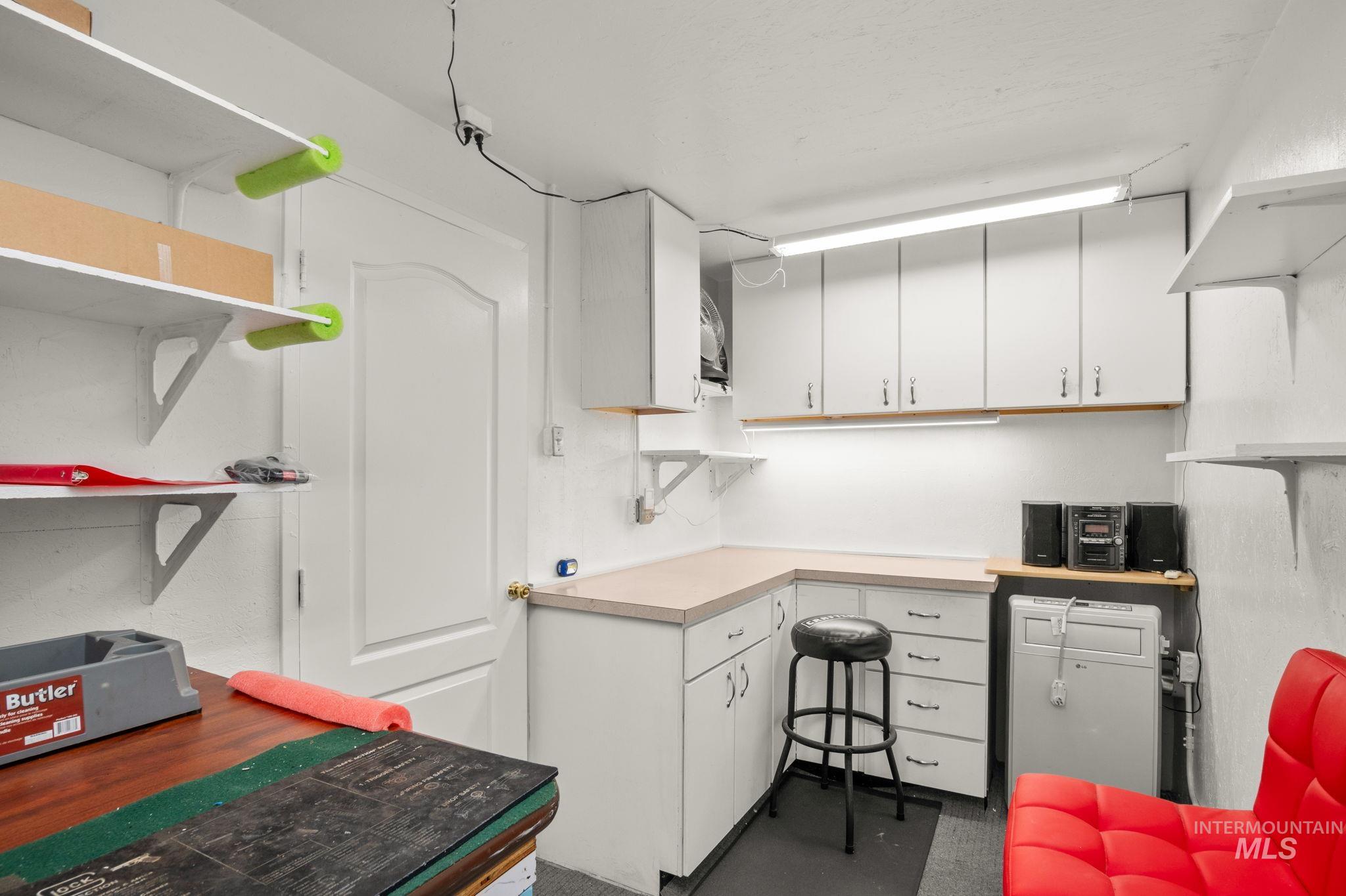 Bonus Room perfect for Crafts