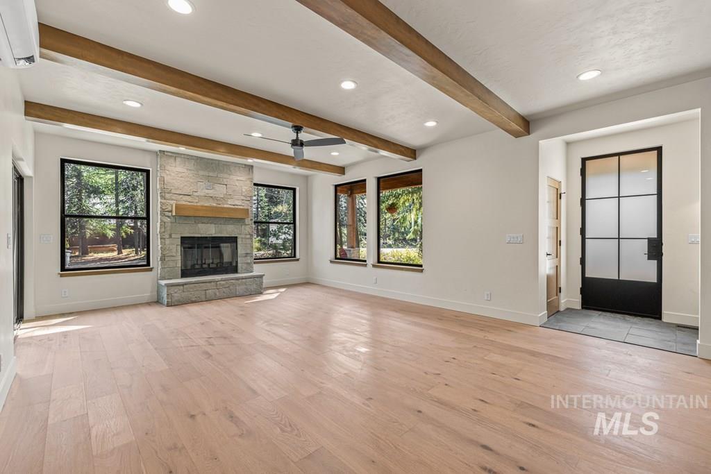 12850 Aurora Dr., Donnelly, Idaho 83615, 3 Bedrooms, 2.5 Bathrooms, Residential For Sale, Price $1,349,000, 98960105