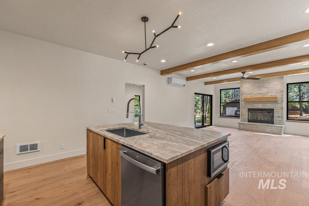 12850 Aurora Dr., Donnelly, Idaho 83615, 3 Bedrooms, 2.5 Bathrooms, Residential For Sale, Price $1,349,000, 98960105