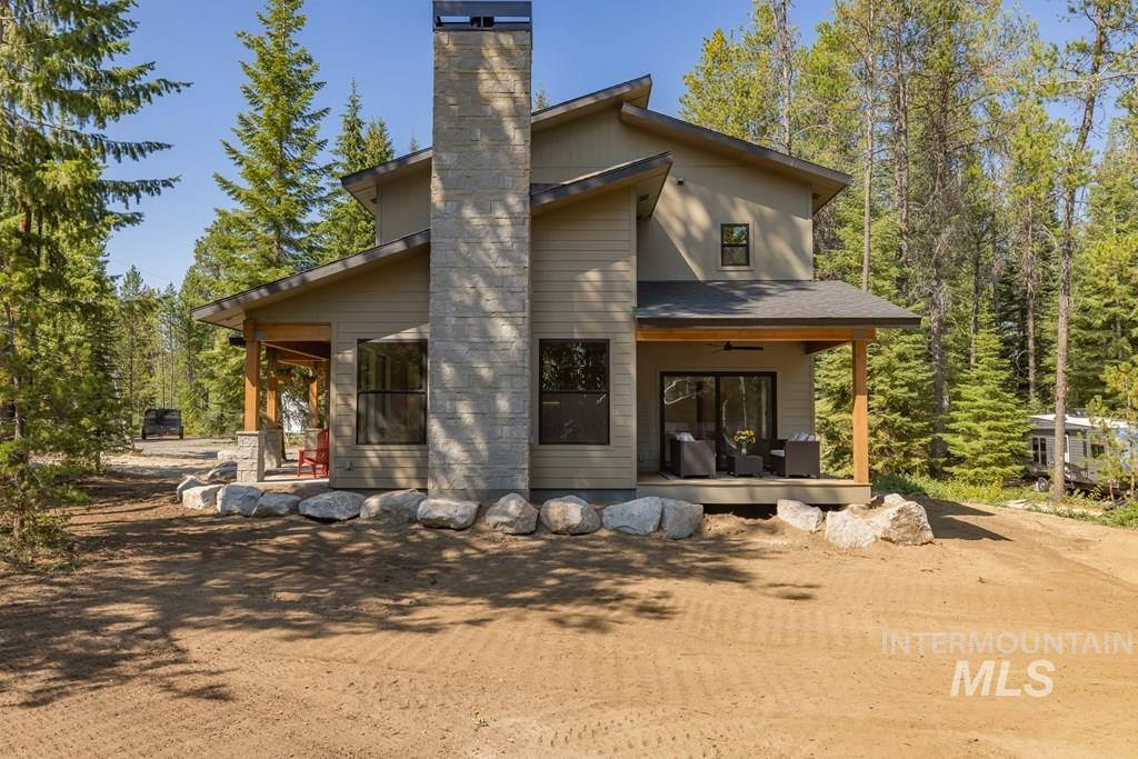 12850 Aurora Dr., Donnelly, Idaho 83615, 3 Bedrooms, 2.5 Bathrooms, Residential For Sale, Price $1,349,000, 98960105