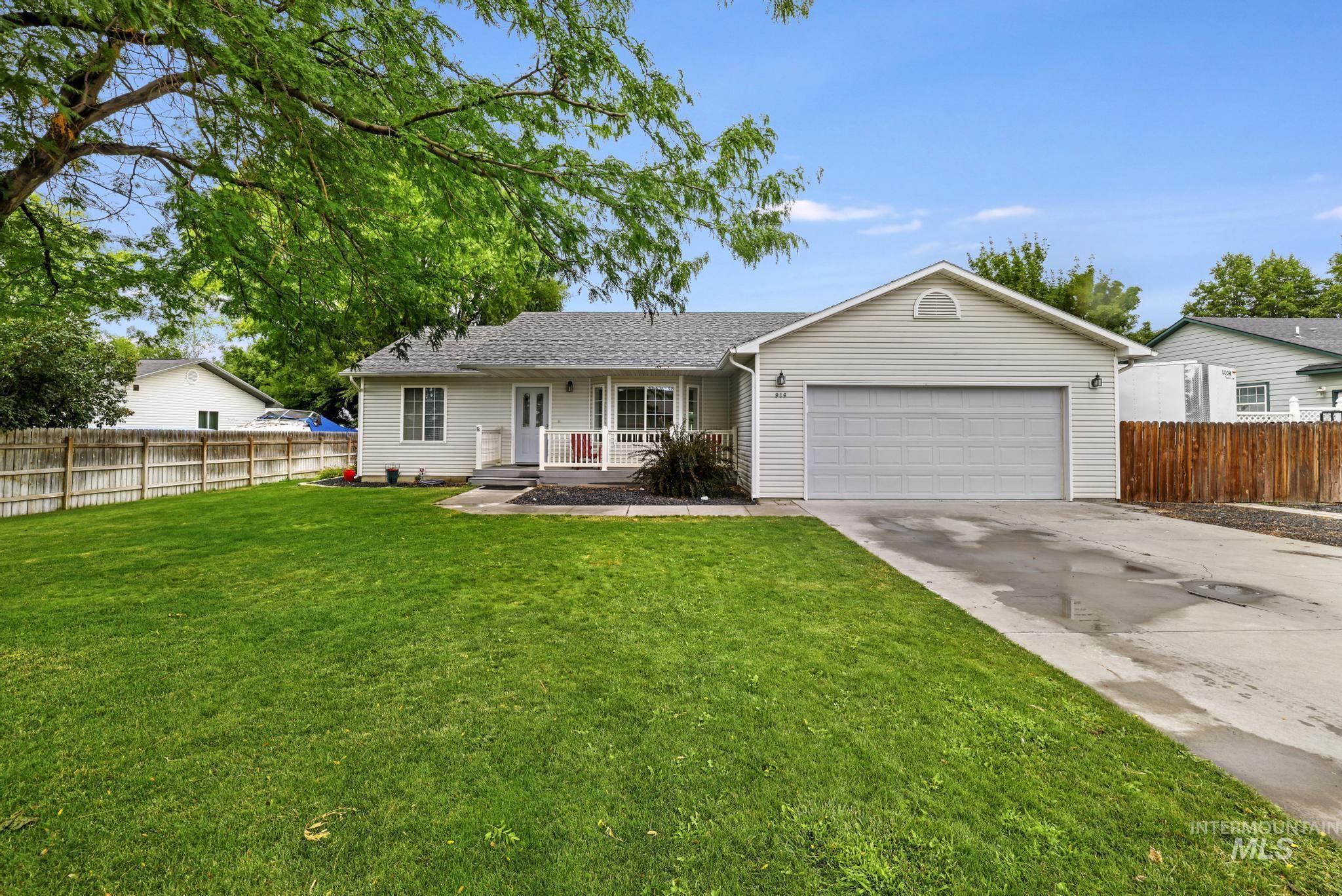 916 E 15th Ave, Jerome, Idaho 83338, 3 Bedrooms, 2 Bathrooms, Residential For Sale, Price $345,000, 98960115