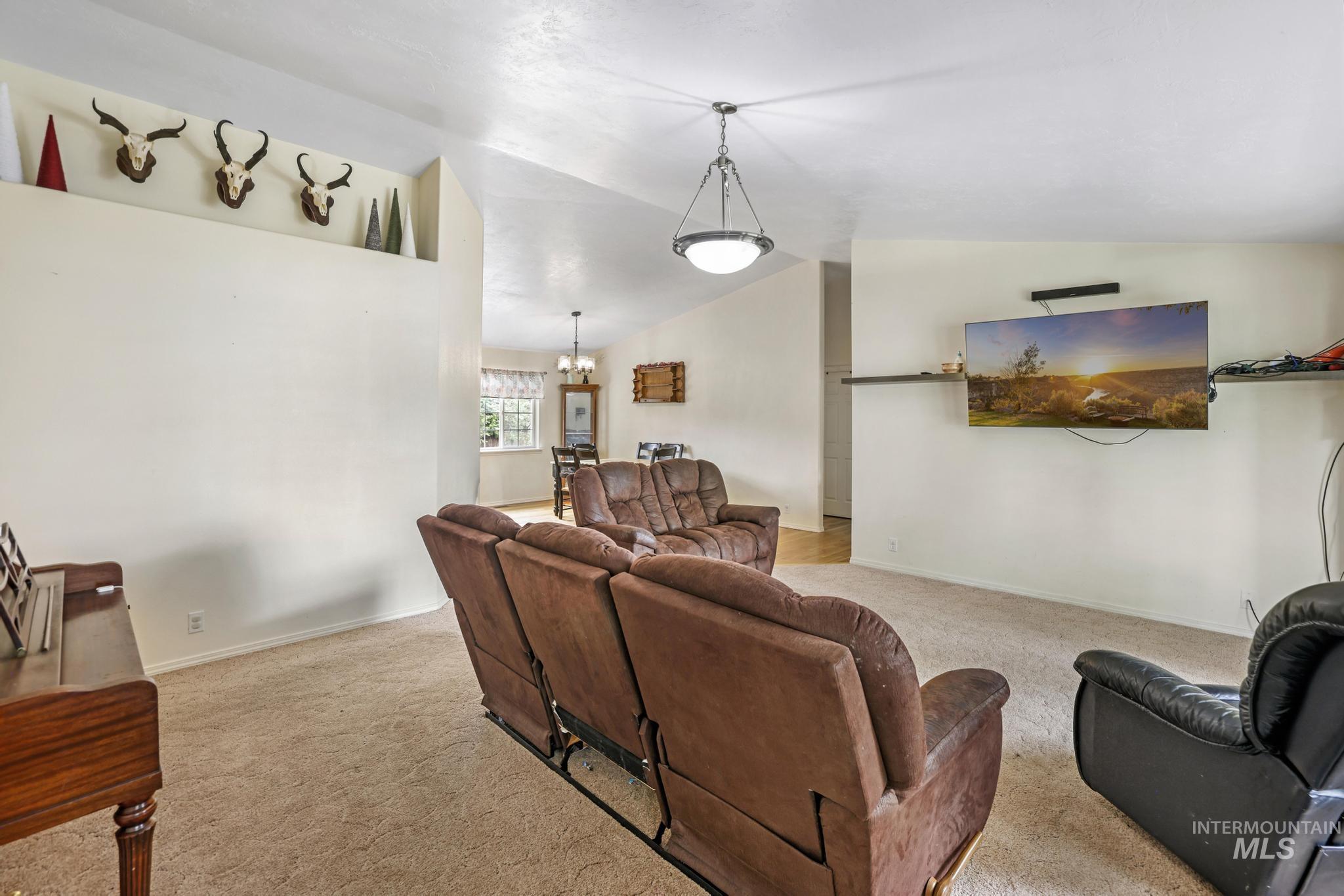 916 E 15th Ave, Jerome, Idaho 83338, 3 Bedrooms, 2 Bathrooms, Residential For Sale, Price $345,000, 98960115