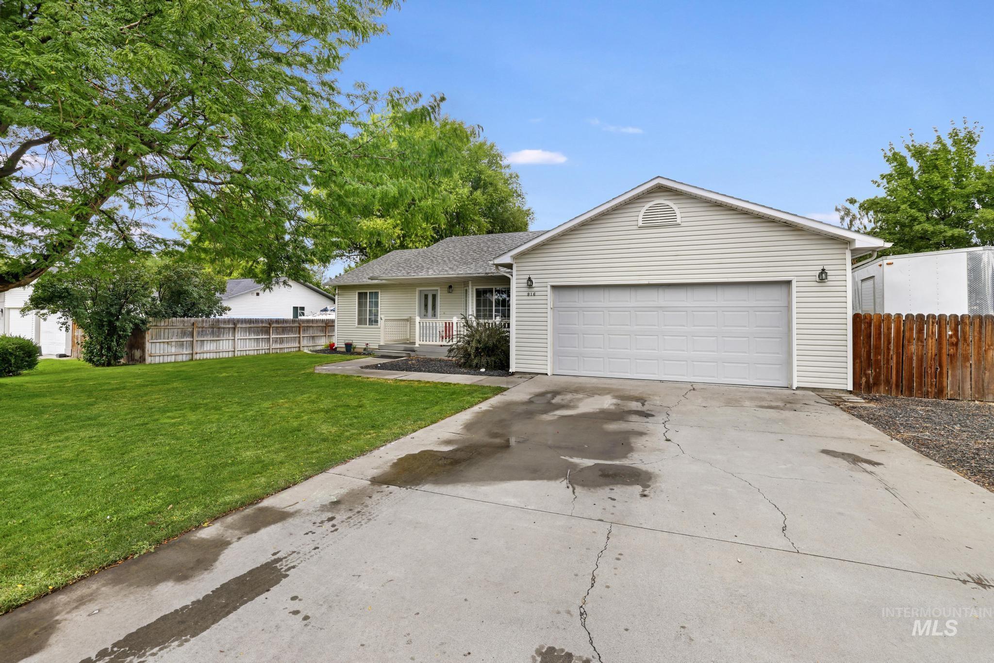 916 E 15th Ave, Jerome, Idaho 83338, 3 Bedrooms, 2 Bathrooms, Residential For Sale, Price $345,000, 98960115