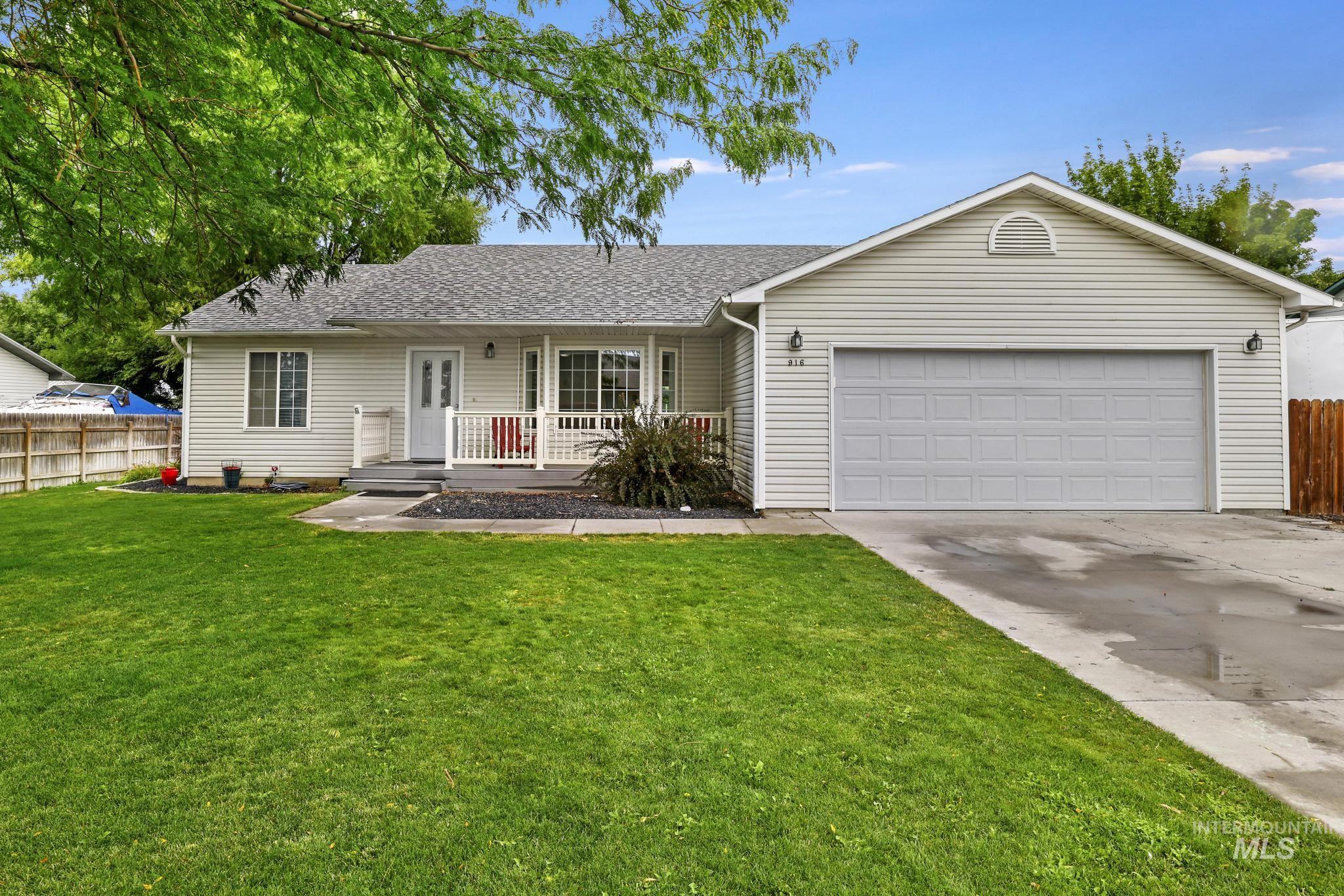 916 E 15th Ave, Jerome, Idaho 83338, 3 Bedrooms, 2 Bathrooms, Residential For Sale, Price $345,000, 98960115