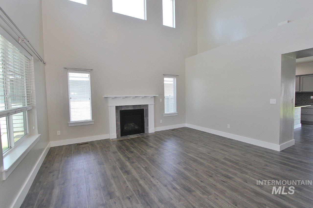 4082 S Murlo Ave, Meridian, Idaho 83642, 4 Bedrooms, 2.5 Bathrooms, Residential For Sale, Price $539,900, 98960116