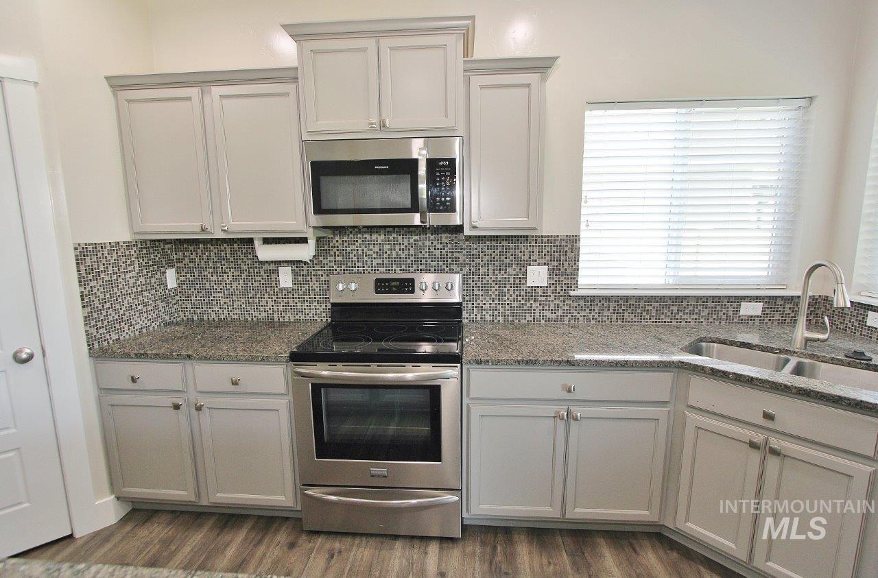 4082 S Murlo Ave, Meridian, Idaho 83642, 4 Bedrooms, 2.5 Bathrooms, Residential For Sale, Price $539,900, 98960116
