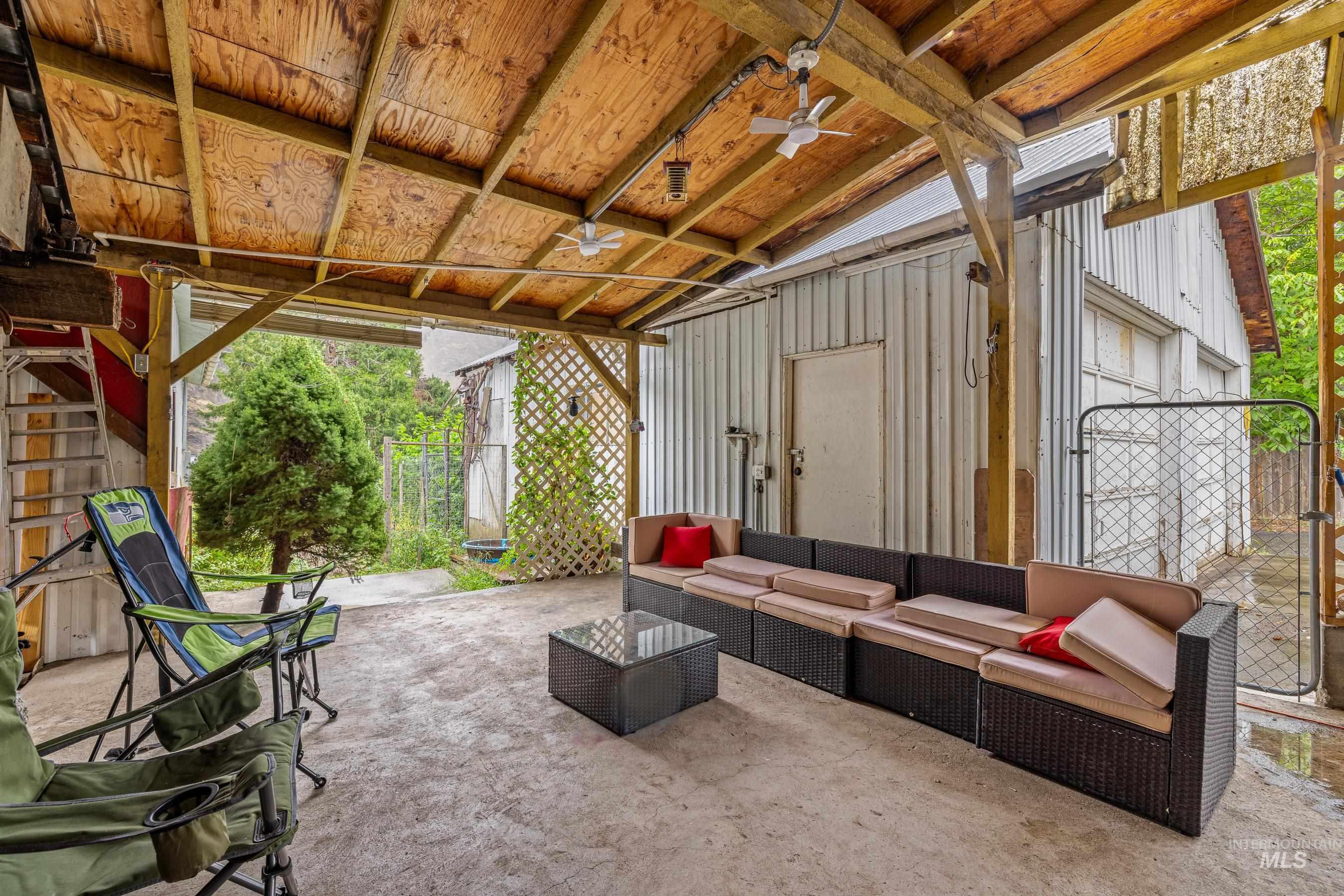 620 S Main Street, Riggins, Idaho 83549, 2 Bedrooms, 1 Bathroom, Residential For Sale, Price $450,000, 98960128