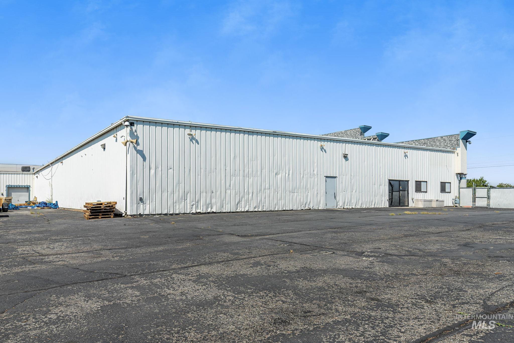 2957 E Fairview Ave., Meridian, Idaho 83642, Business/Commercial For Sale, Price $5,580,000, 98960130