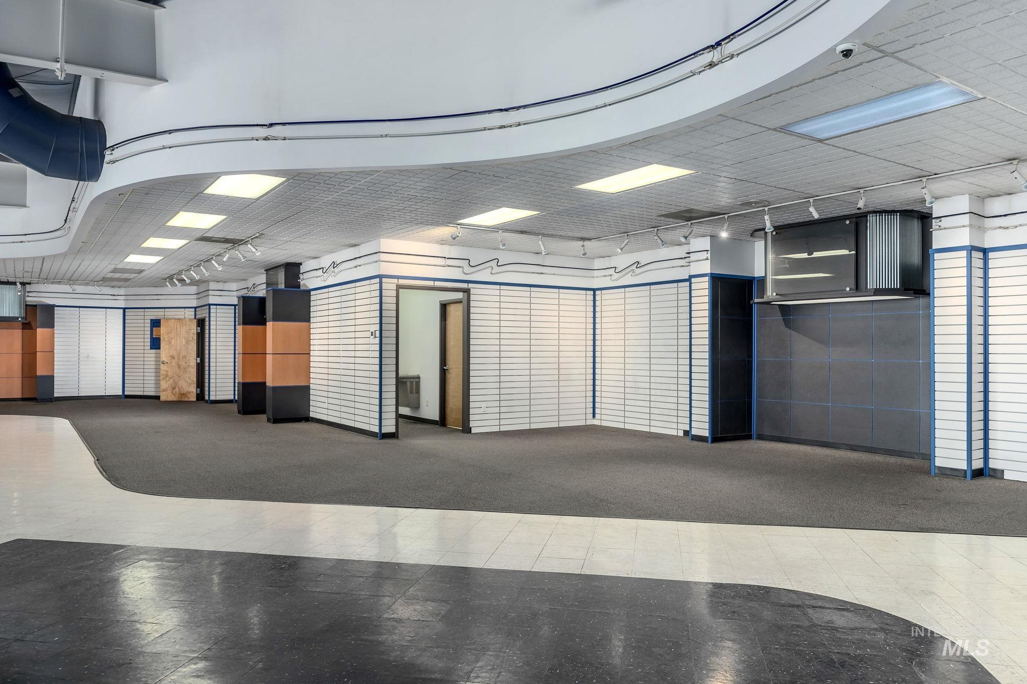 2957 E Fairview Ave., Meridian, Idaho 83642, Business/Commercial For Sale, Price $5,580,000, 98960130