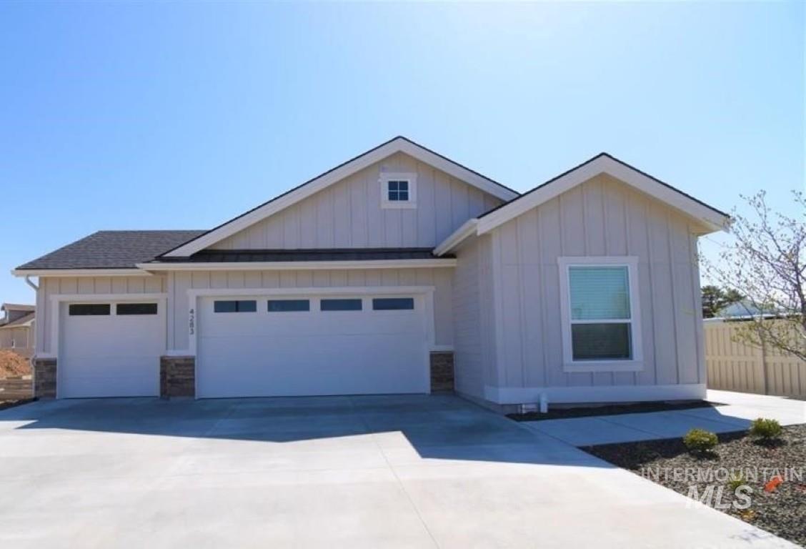 4283 E Awbrey, Meridian, Idaho 83642, 3 Bedrooms, 3 Bathrooms, Rental For Rent, Price $2,695, 98960140