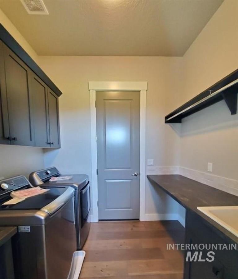 4283 E Awbrey, Meridian, Idaho 83642, 3 Bedrooms, 3 Bathrooms, Rental For Rent, Price $2,695, 98960140