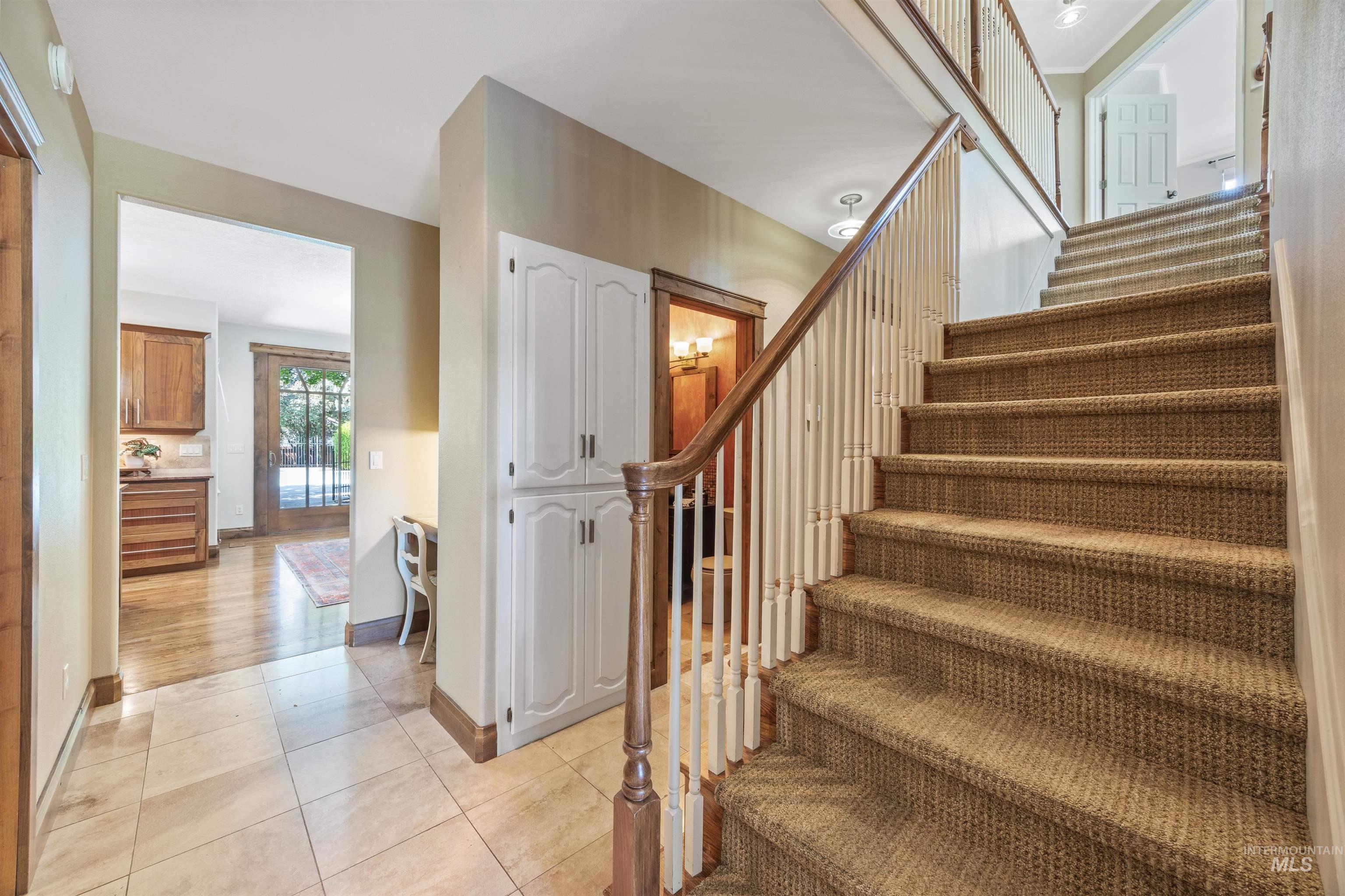 1689 E Stonybrook Court, Eagle, Idaho 83616, 4 Bedrooms, 3.5 Bathrooms, Residential For Sale, Price $1,190,000, 98960148