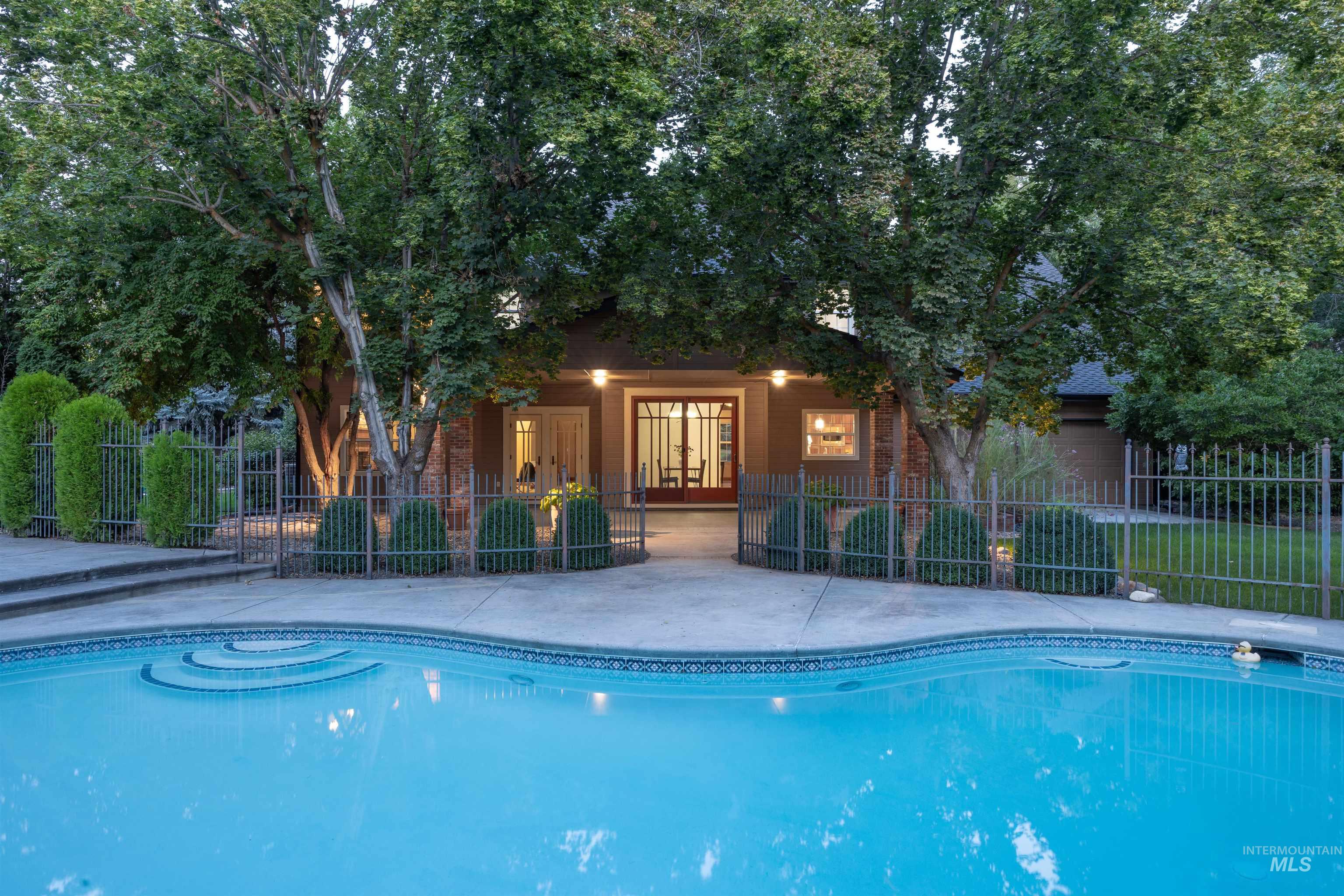1689 E Stonybrook Court, Eagle, Idaho 83616, 4 Bedrooms, 3.5 Bathrooms, Residential For Sale, Price $1,190,000, 98960148