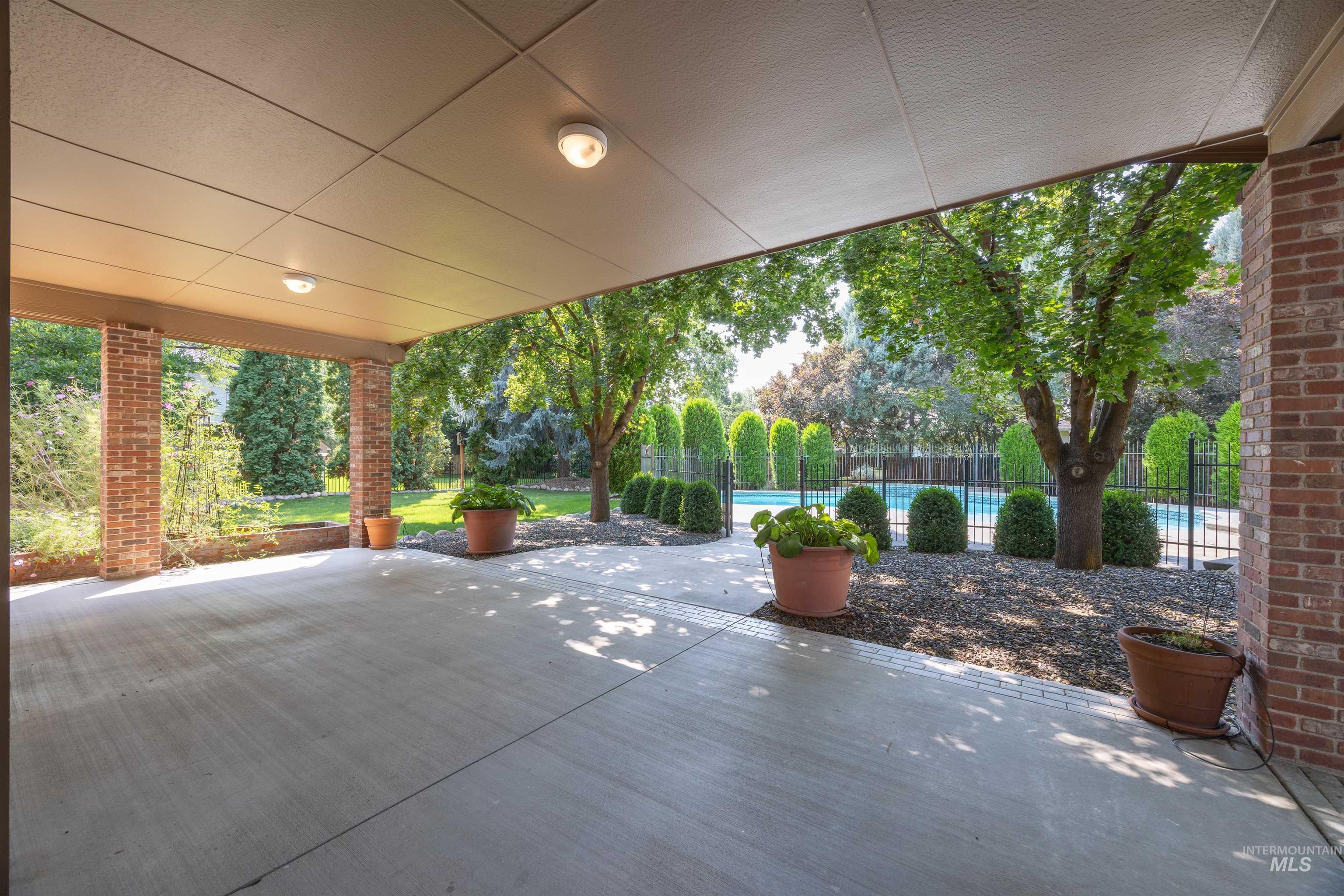 1689 E Stonybrook Court, Eagle, Idaho 83616, 4 Bedrooms, 3.5 Bathrooms, Residential For Sale, Price $1,190,000, 98960148