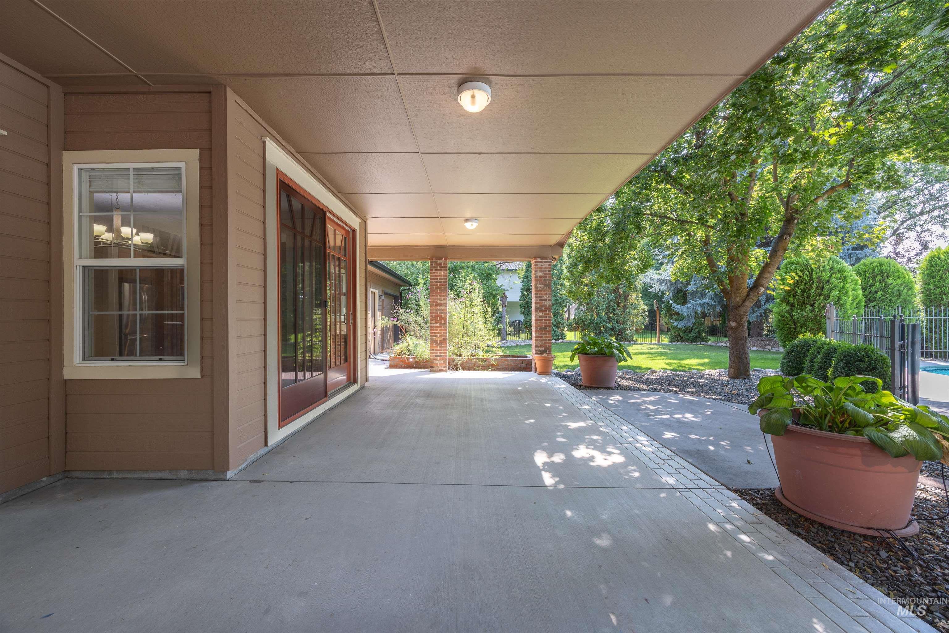 1689 E Stonybrook Court, Eagle, Idaho 83616, 4 Bedrooms, 3.5 Bathrooms, Residential For Sale, Price $1,190,000, 98960148