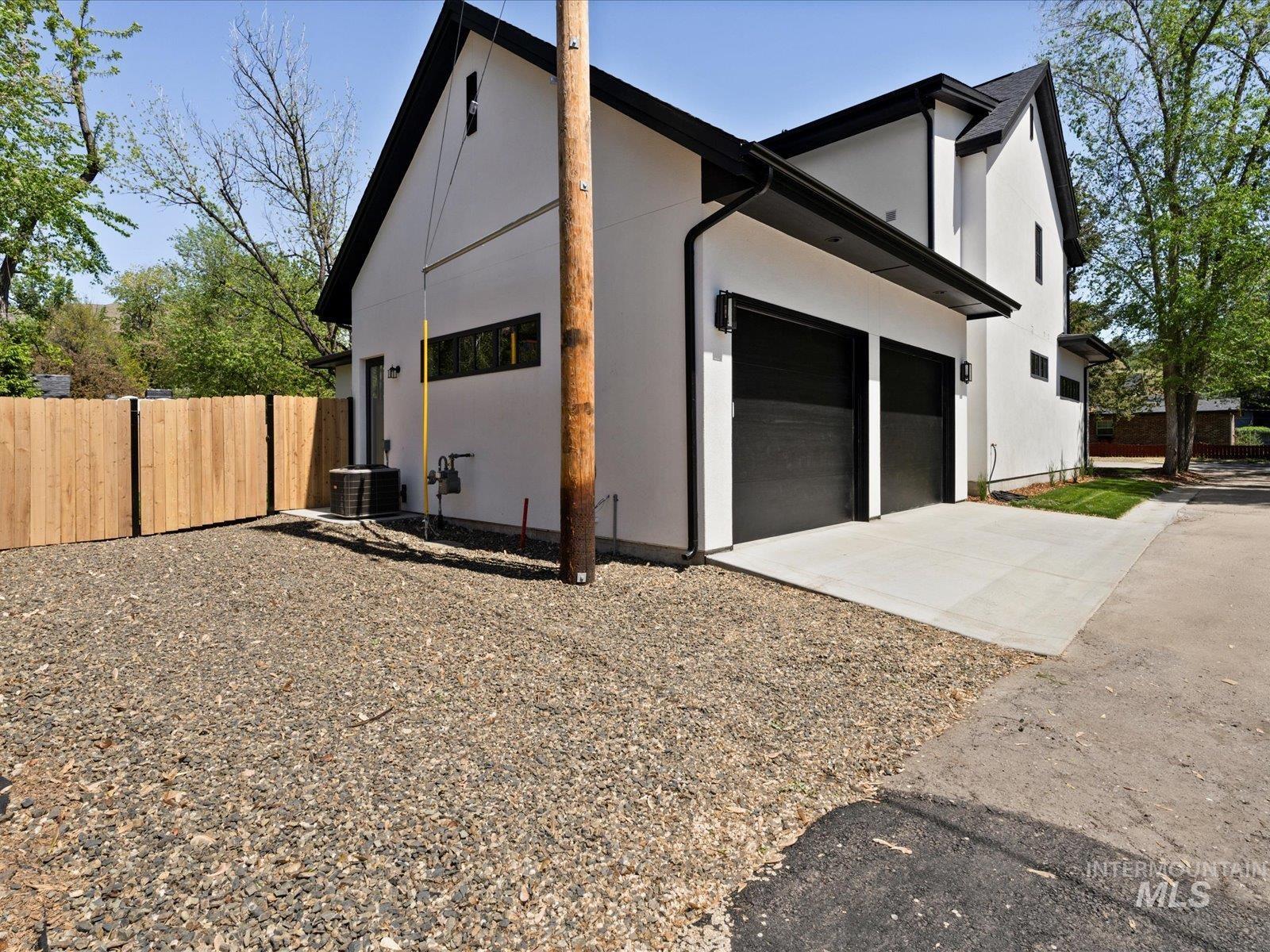 2719 N 24th St, Boise, Idaho 83702, 4 Bedrooms, 3.5 Bathrooms, Residential For Sale, Price $1,650,000, 98960156