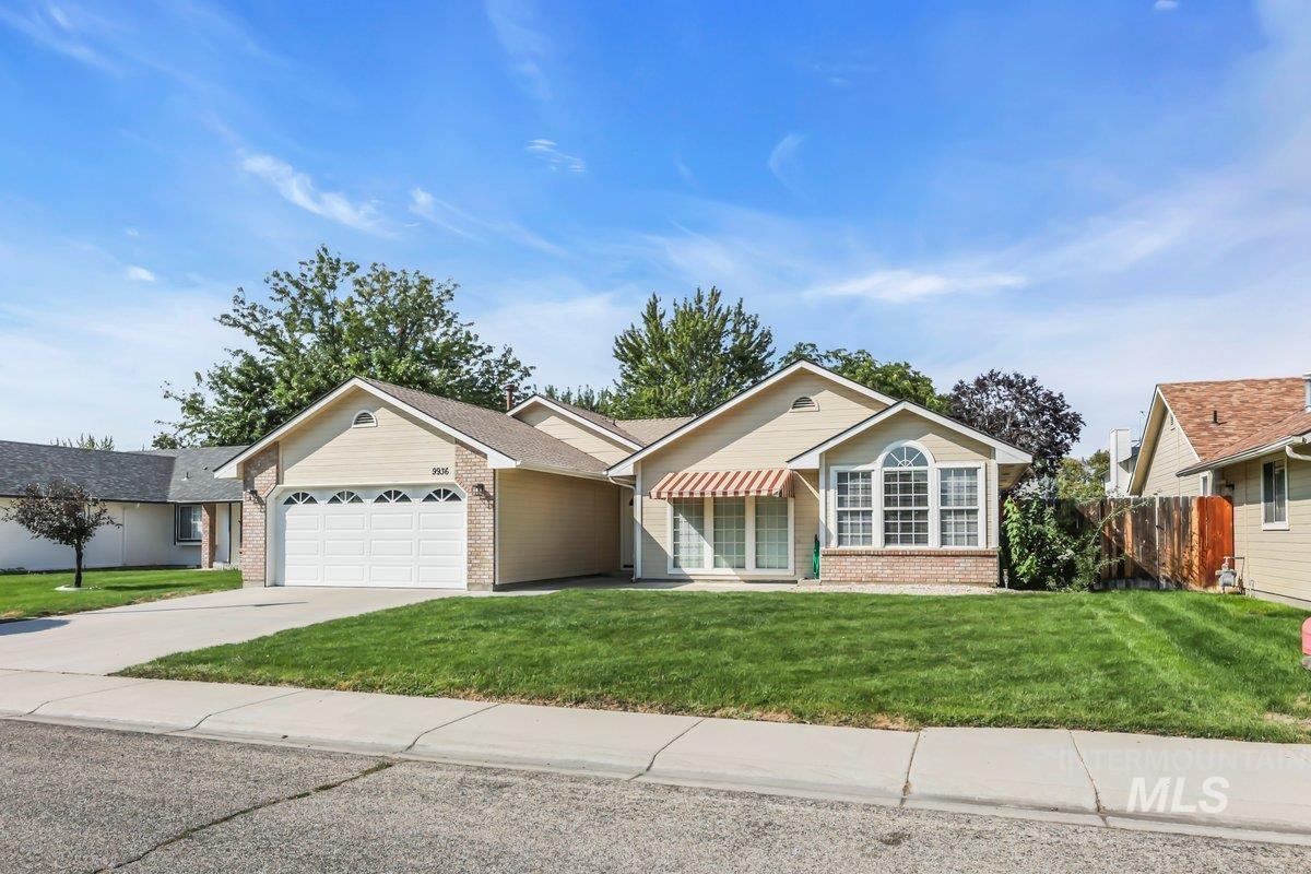 9936 W Holt St, Boise, Idaho 83704, 3 Bedrooms, 2 Bathrooms, Residential For Sale, Price $449,990, 98960160